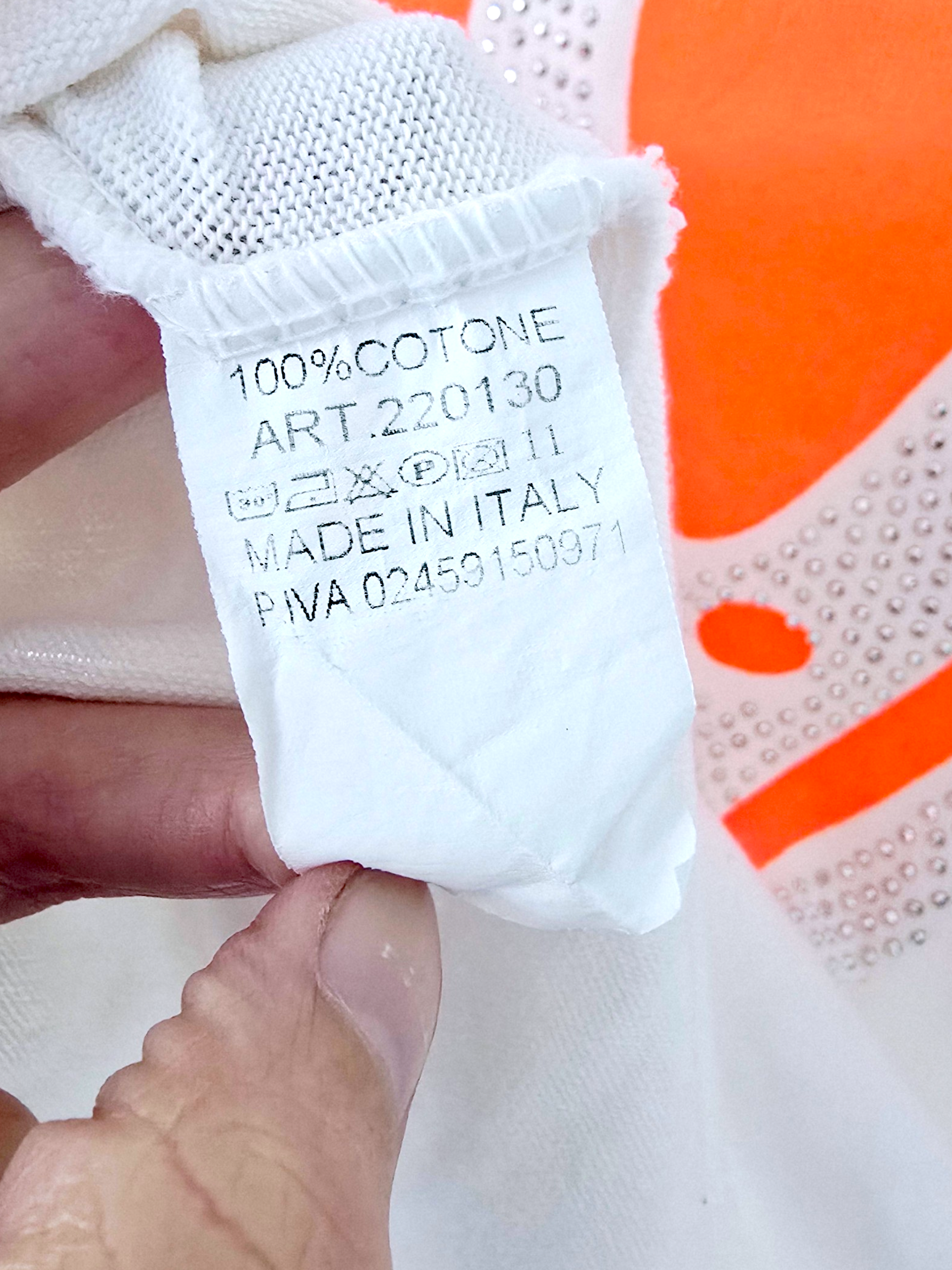 Haut blanc smiley orange fluo - 𝐌𝐚𝐫𝐢𝐧𝐚𝟒𝟒𝐟𝐚𝐦𝐢𝐥𝐲