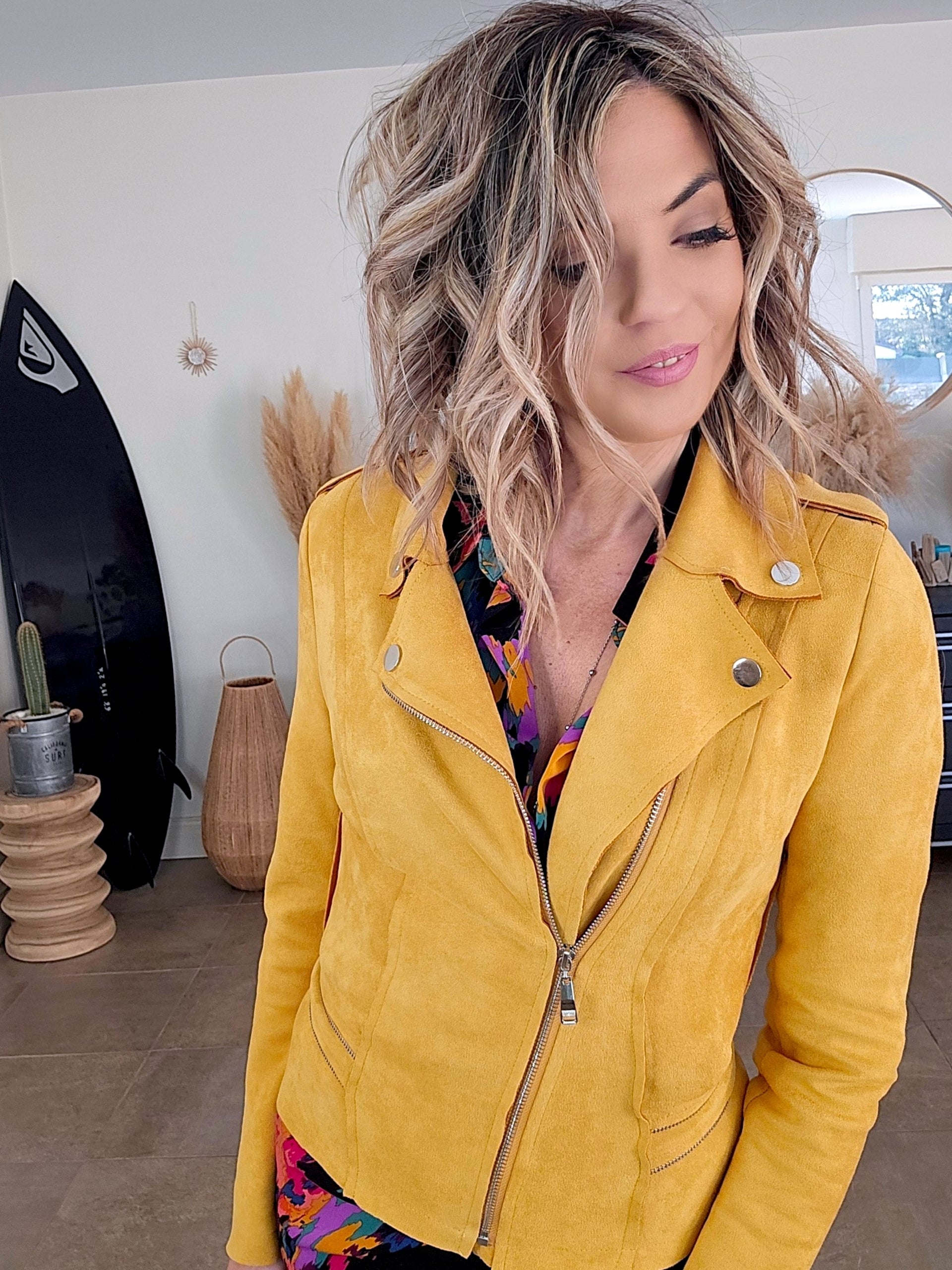 Perfecto suédine jaune - 𝐌𝐚𝐫𝐢𝐧𝐚𝟒𝟒𝐟𝐚𝐦𝐢𝐥𝐲
