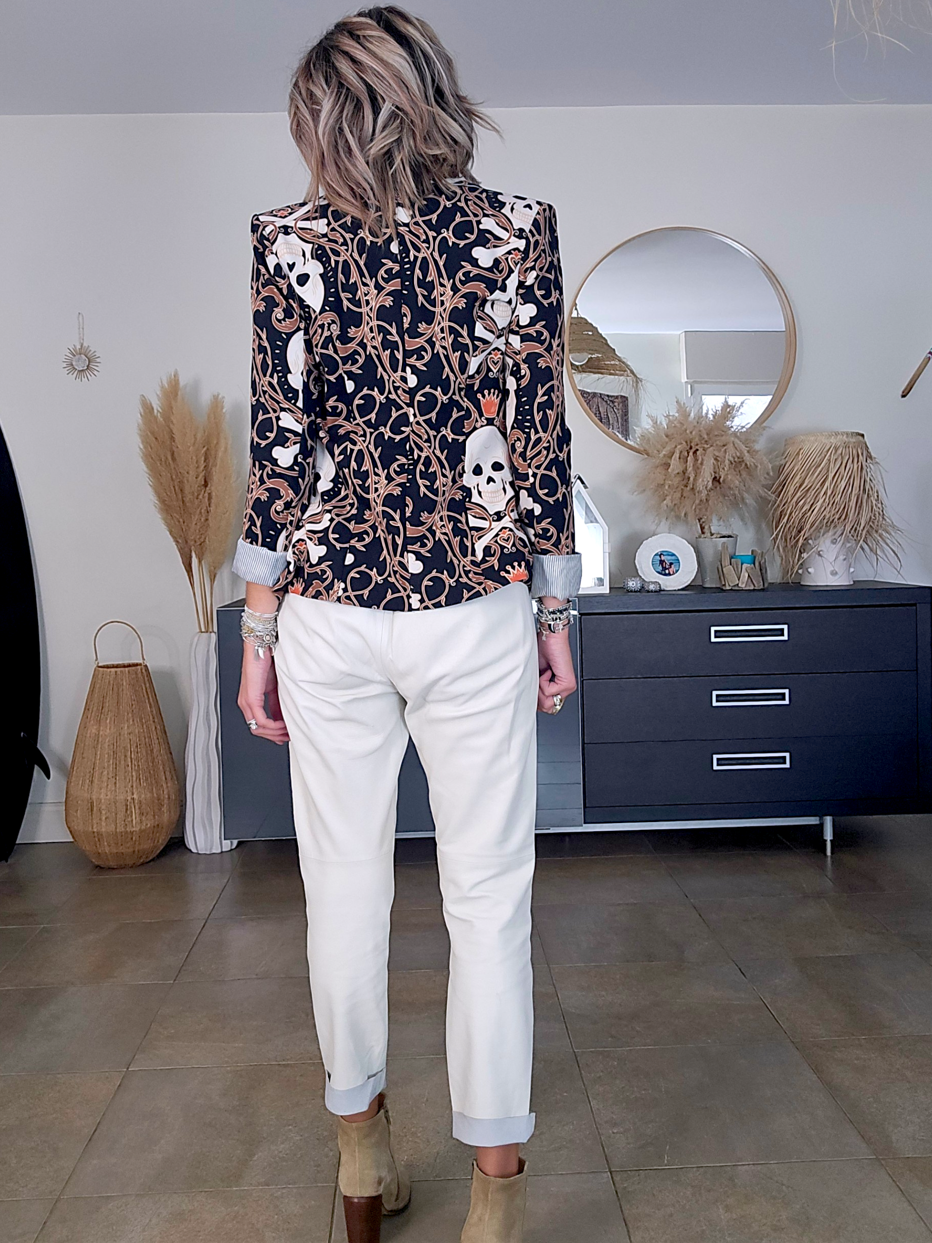 Veste cintrée à imprimé skull - 𝐌𝐚𝐫𝐢𝐧𝐚𝟒𝟒𝐟𝐚𝐦𝐢𝐥𝐲