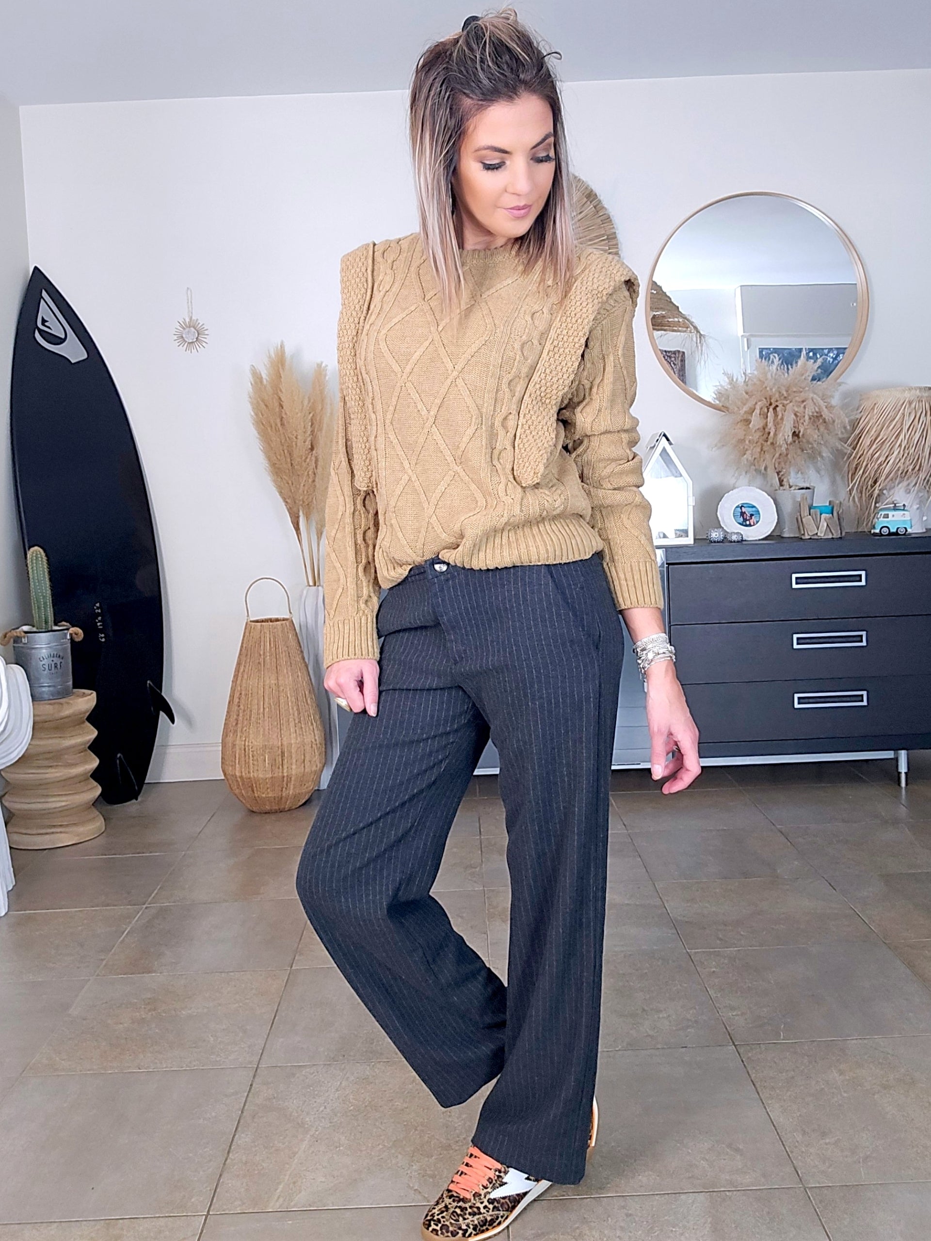 Pull beige foncé à empiècements effet superposition - 𝐌𝐚𝐫𝐢𝐧𝐚𝟒𝟒𝐟𝐚𝐦𝐢𝐥𝐲