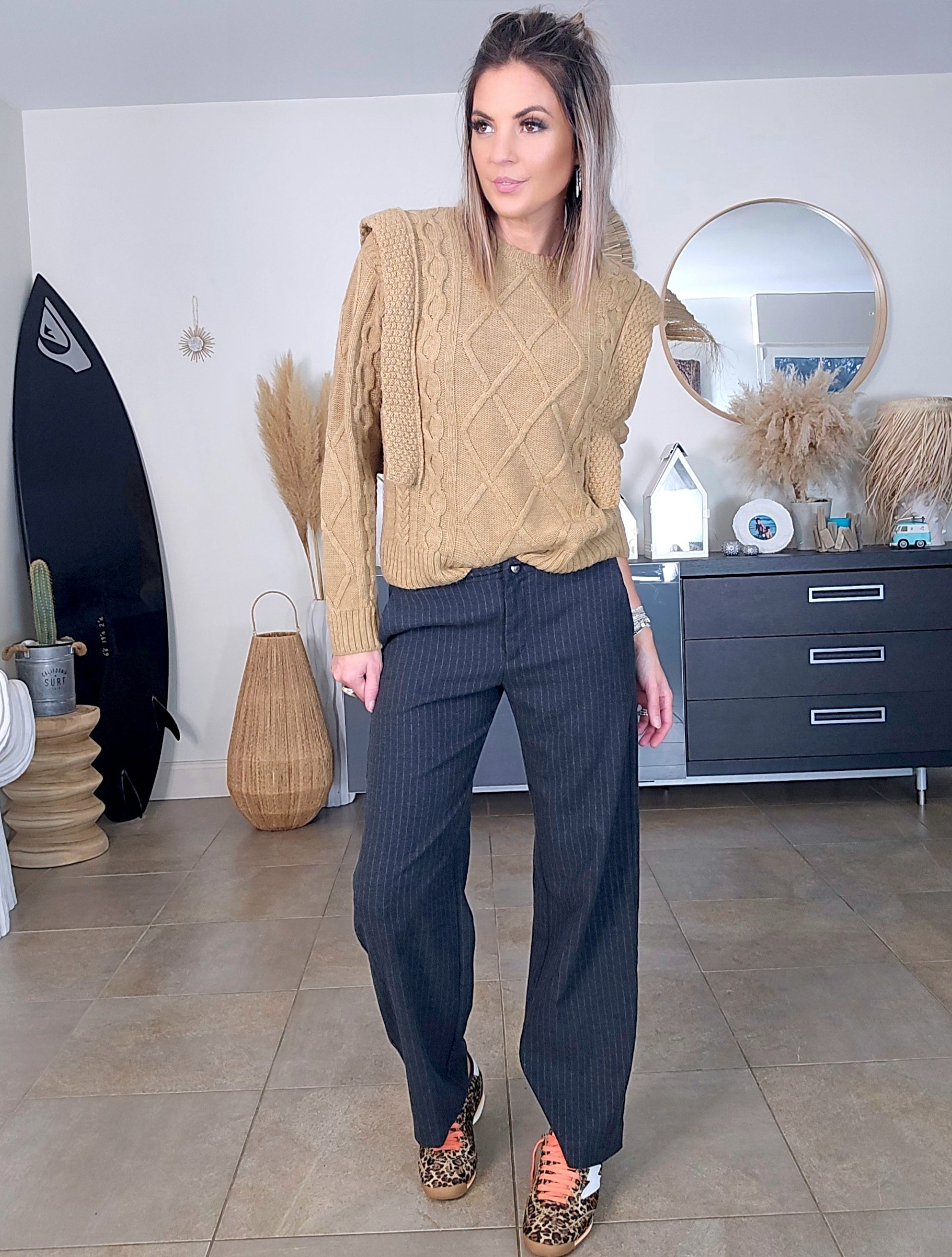 Pantalon droit gris anthracite à fines rayures tabac - 𝐌𝐚𝐫𝐢𝐧𝐚𝟒𝟒𝐟𝐚𝐦𝐢𝐥𝐲