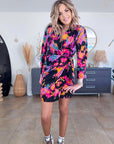 Robe noire à imprimé fleuri lumineux - 𝐌𝐚𝐫𝐢𝐧𝐚𝟒𝟒𝐟𝐚𝐦𝐢𝐥𝐲