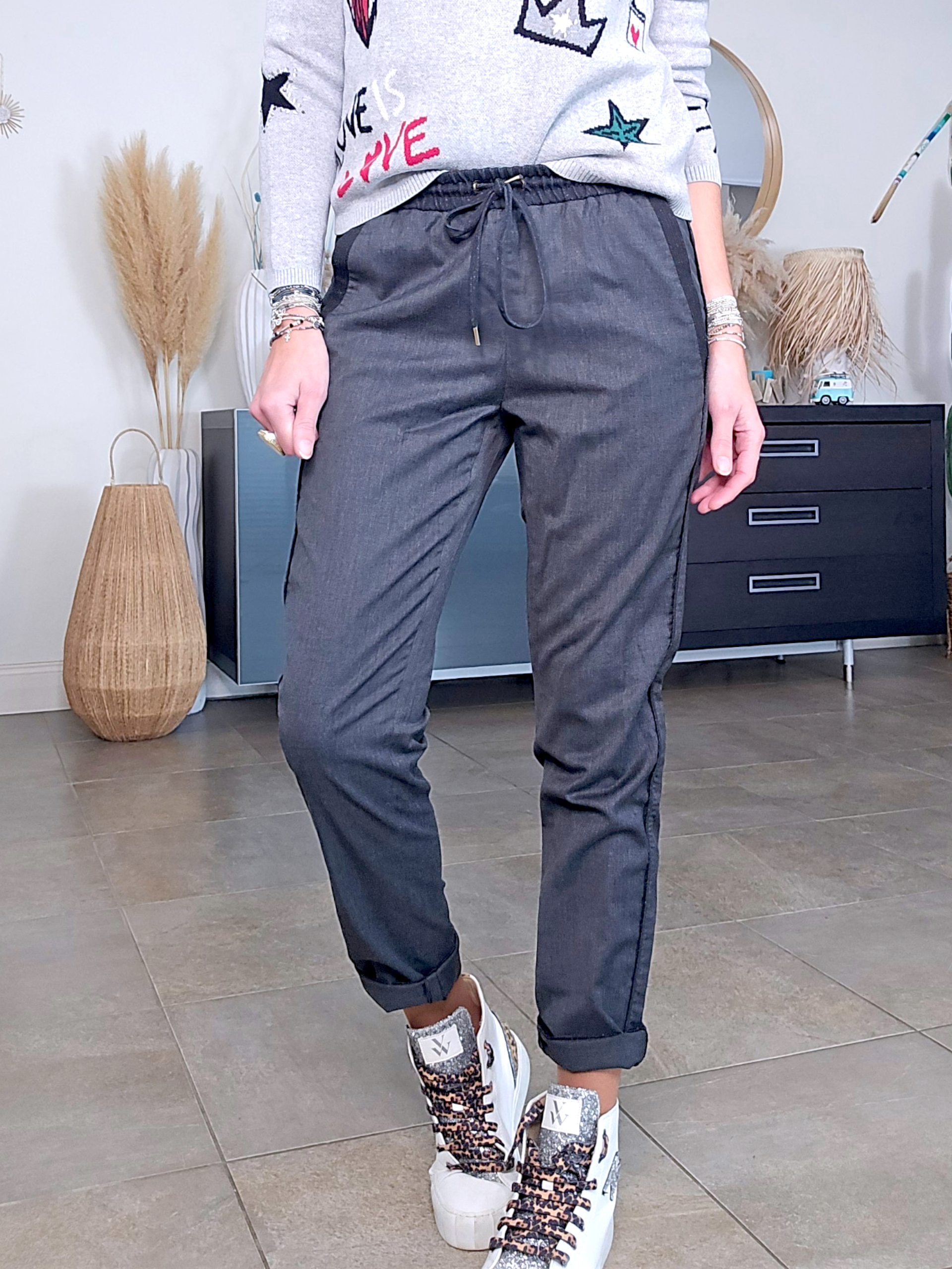 Pantalon jeeging gris anthracite - 𝐌𝐚𝐫𝐢𝐧𝐚𝟒𝟒𝐟𝐚𝐦𝐢𝐥𝐲