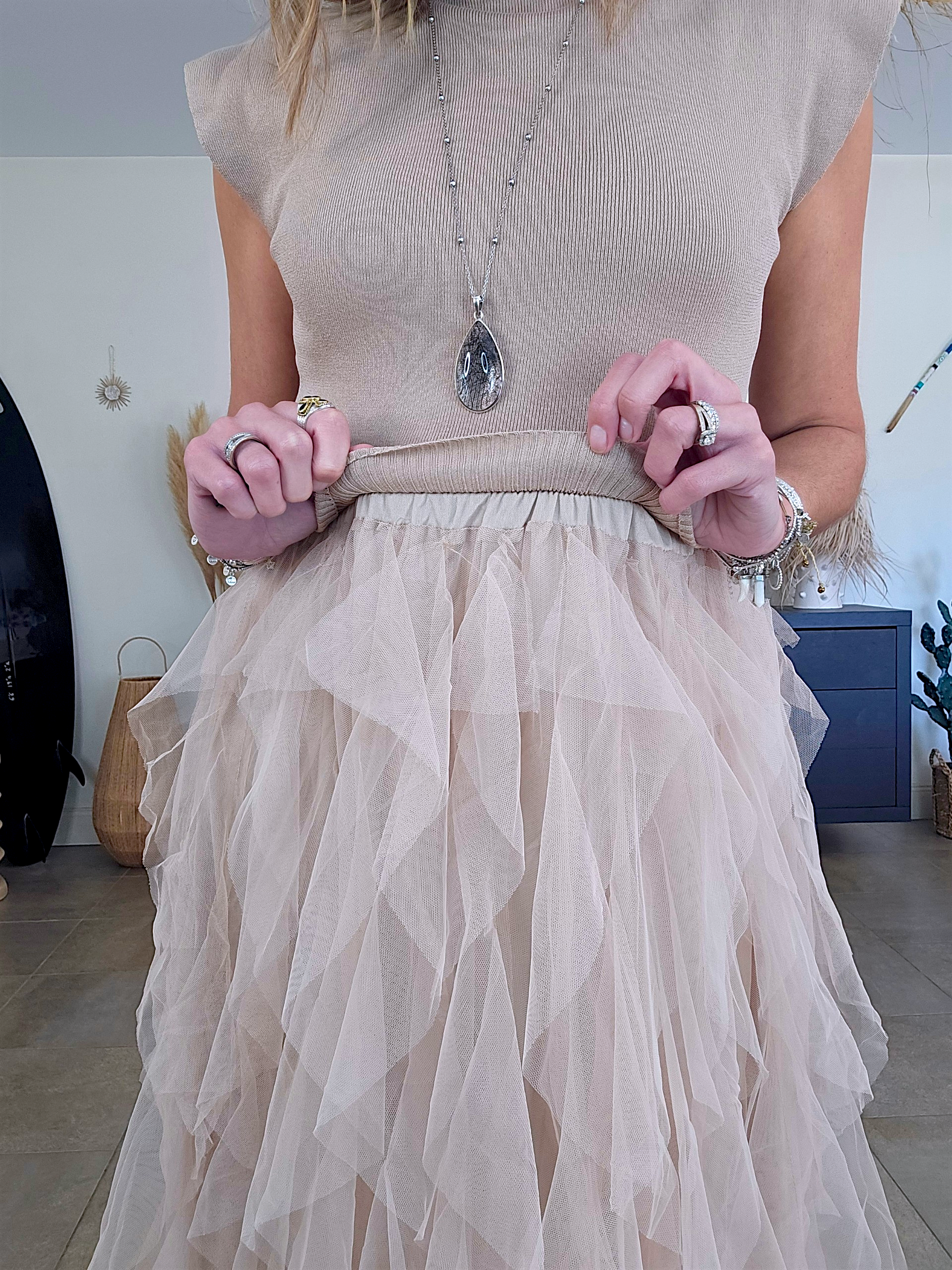 Robe princesse beige - 𝐌𝐚𝐫𝐢𝐧𝐚𝟒𝟒𝐟𝐚𝐦𝐢𝐥𝐲