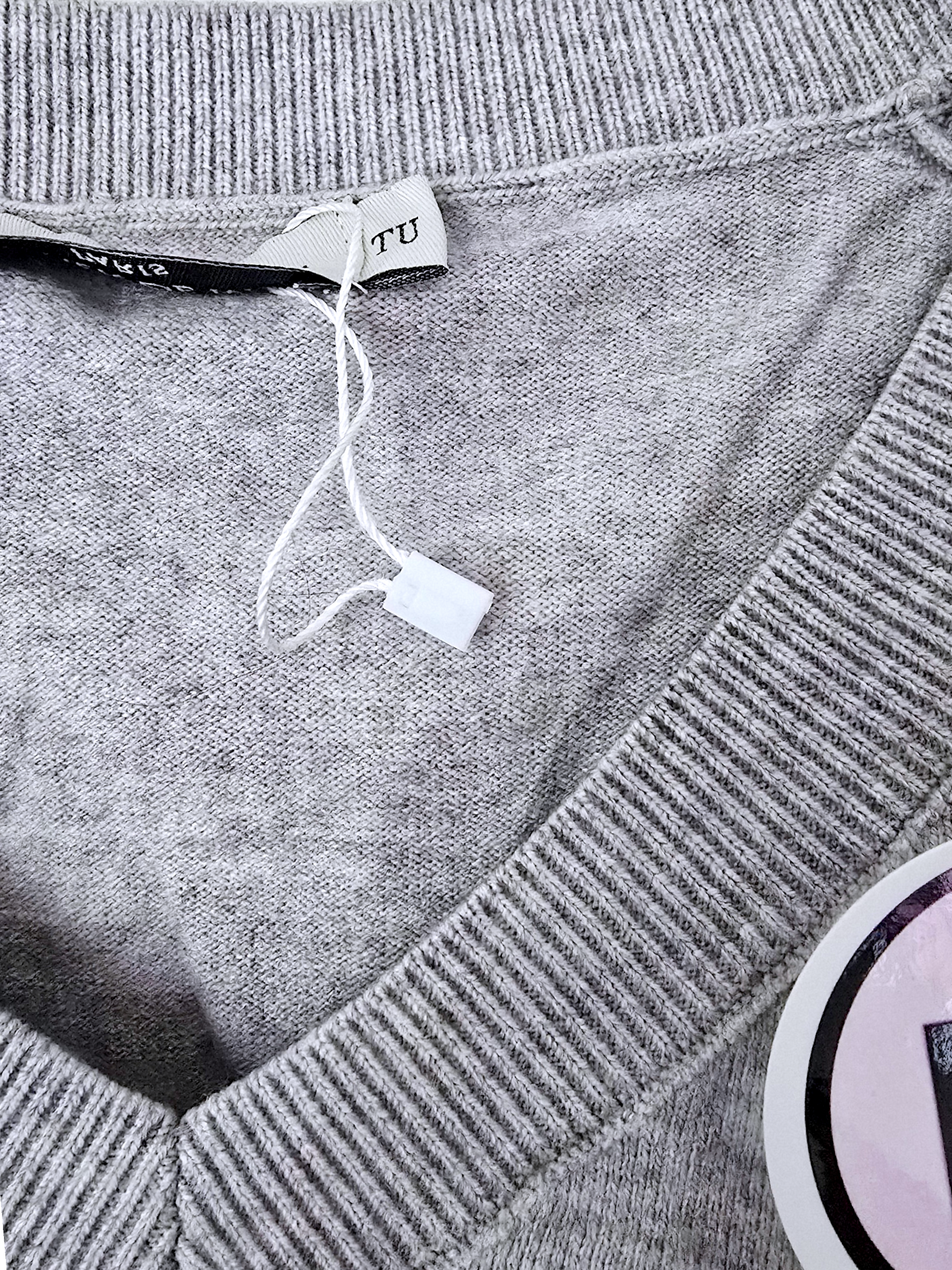 Pull gris clair à bandes latérales arc-en-ciel - 𝐌𝐚𝐫𝐢𝐧𝐚𝟒𝟒𝐟𝐚𝐦𝐢𝐥𝐲