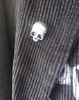 Veste en velours noir délavé à tags + pin's skull - 𝐌𝐚𝐫𝐢𝐧𝐚𝟒𝟒𝐟𝐚𝐦𝐢𝐥𝐲