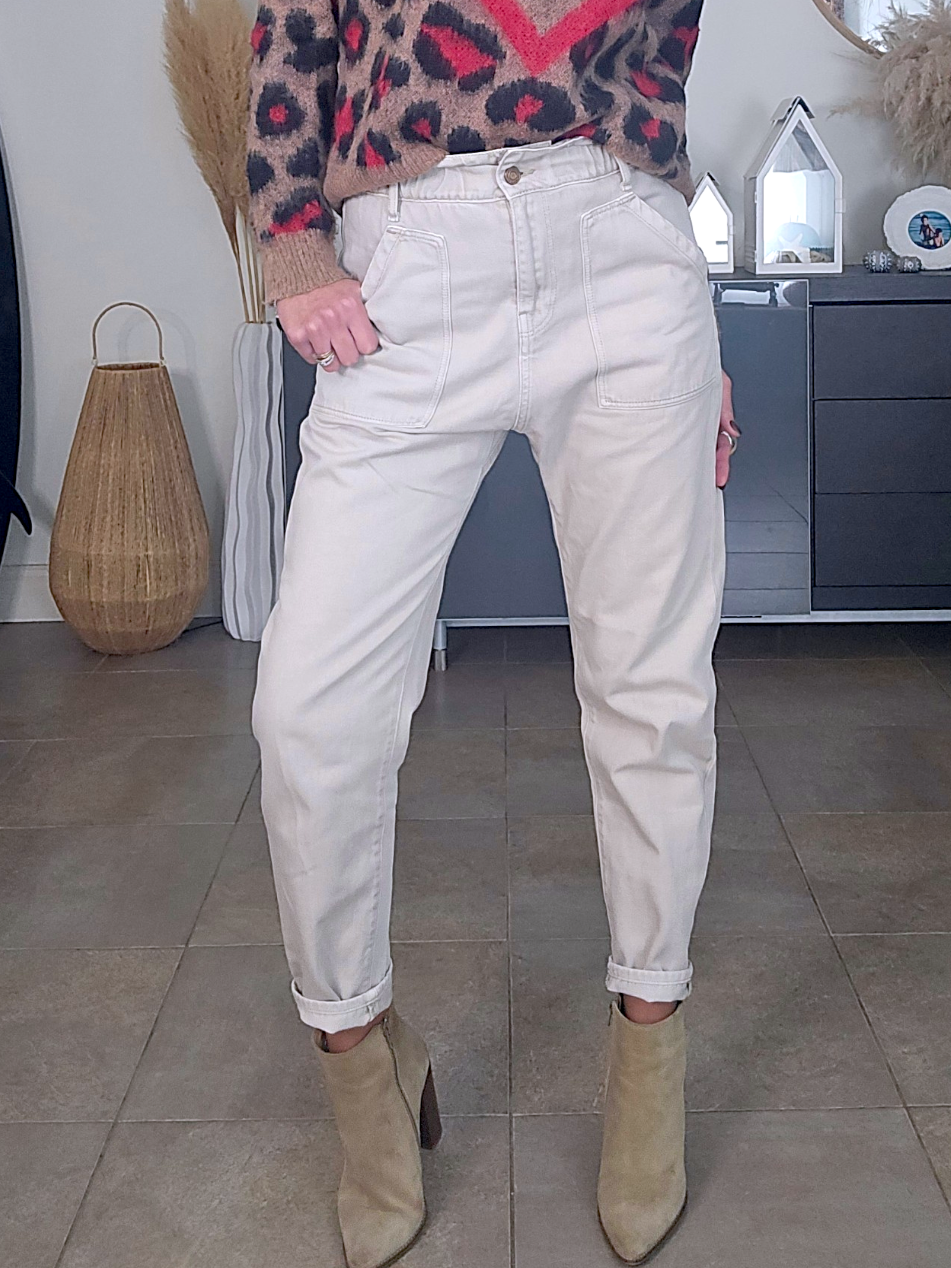 Pantalon beige en coton - 𝐌𝐚𝐫𝐢𝐧𝐚𝟒𝟒𝐟𝐚𝐦𝐢𝐥𝐲