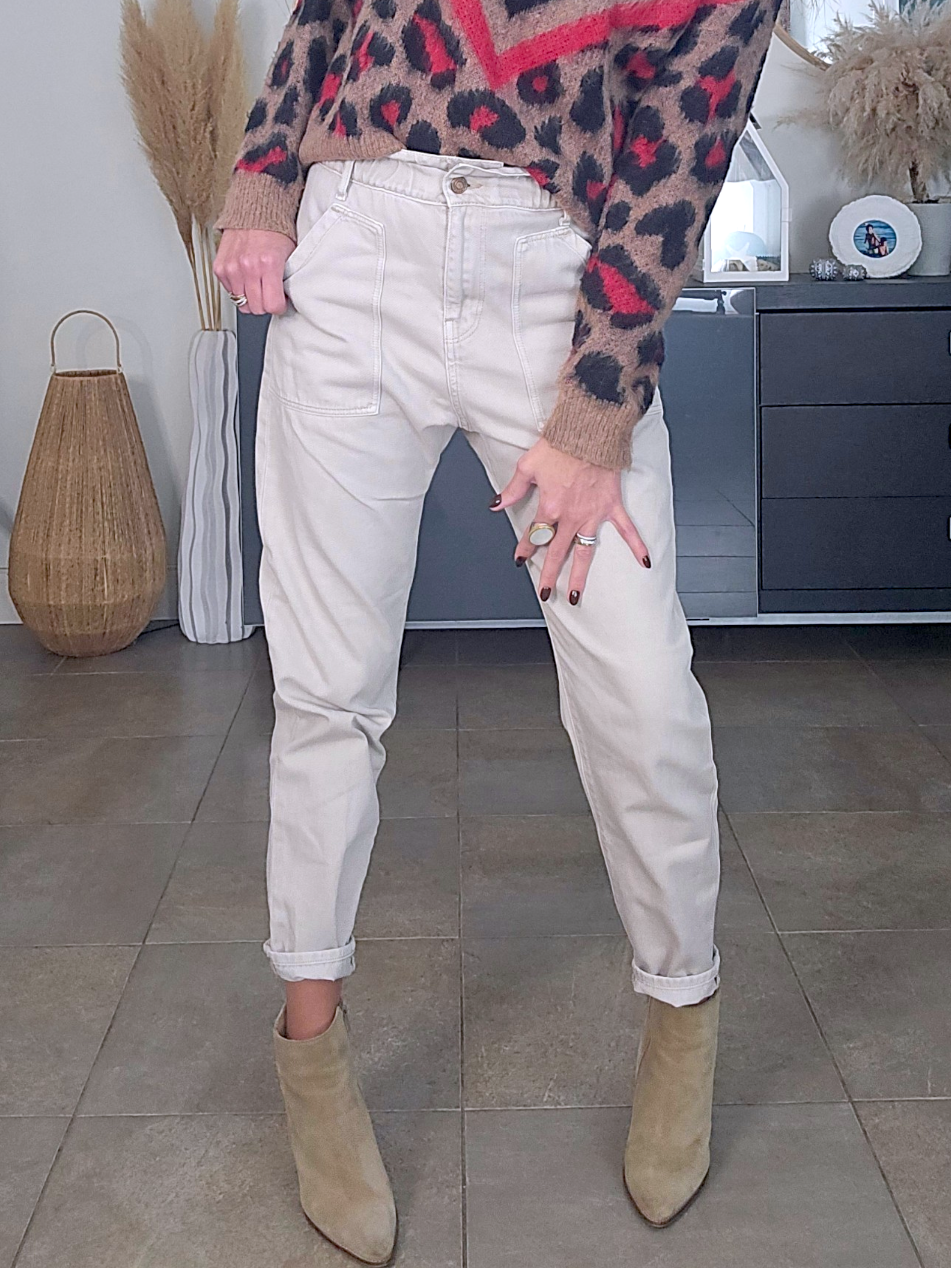 Pantalon beige en coton - 𝐌𝐚𝐫𝐢𝐧𝐚𝟒𝟒𝐟𝐚𝐦𝐢𝐥𝐲