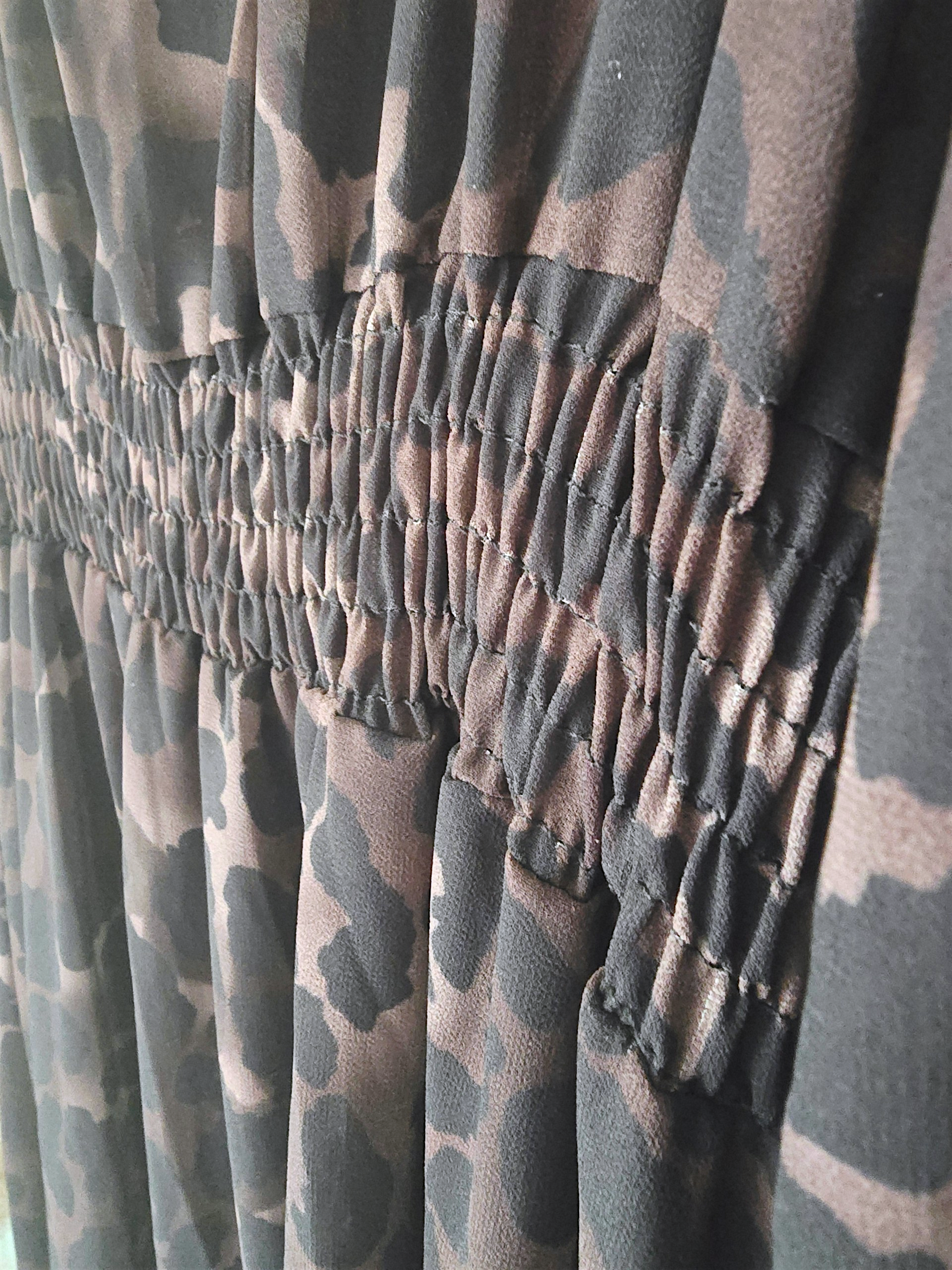 Robe longue marron à imprimé léopard - 𝐌𝐚𝐫𝐢𝐧𝐚𝟒𝟒𝐟𝐚𝐦𝐢𝐥𝐲