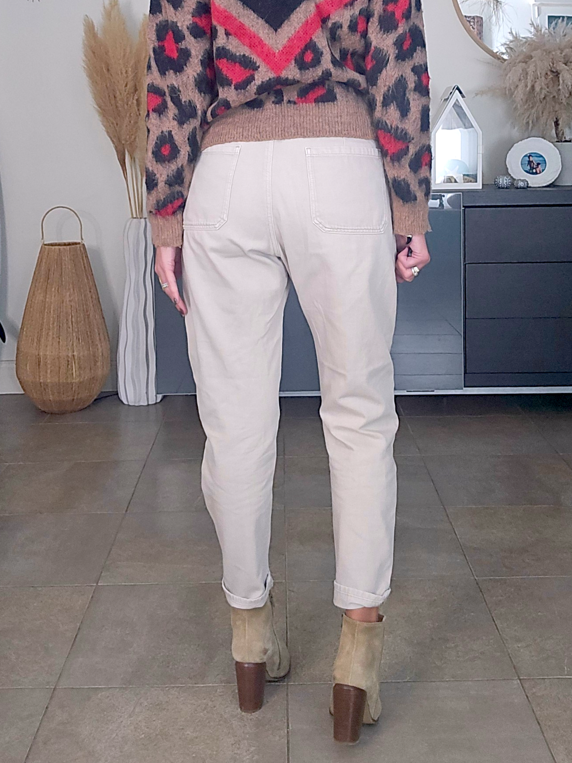 Pantalon beige en coton - 𝐌𝐚𝐫𝐢𝐧𝐚𝟒𝟒𝐟𝐚𝐦𝐢𝐥𝐲