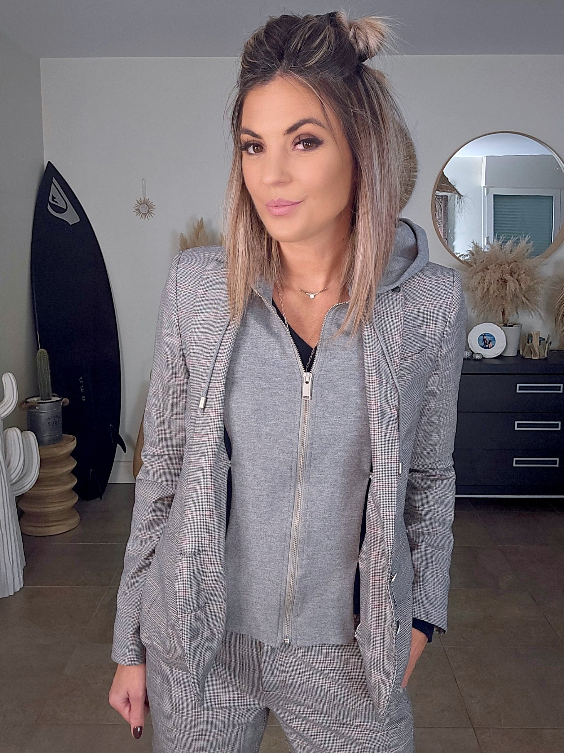Veste à capuche à imprimé à carreaux - 𝐌𝐚𝐫𝐢𝐧𝐚𝟒𝟒𝐟𝐚𝐦𝐢𝐥𝐲
