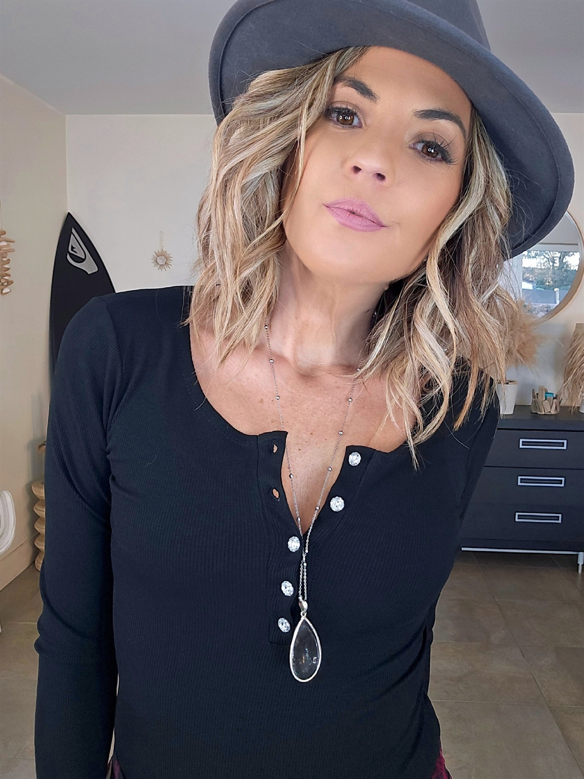 T-shirt côtelé noir - 𝐌𝐚𝐫𝐢𝐧𝐚𝟒𝟒𝐟𝐚𝐦𝐢𝐥𝐲