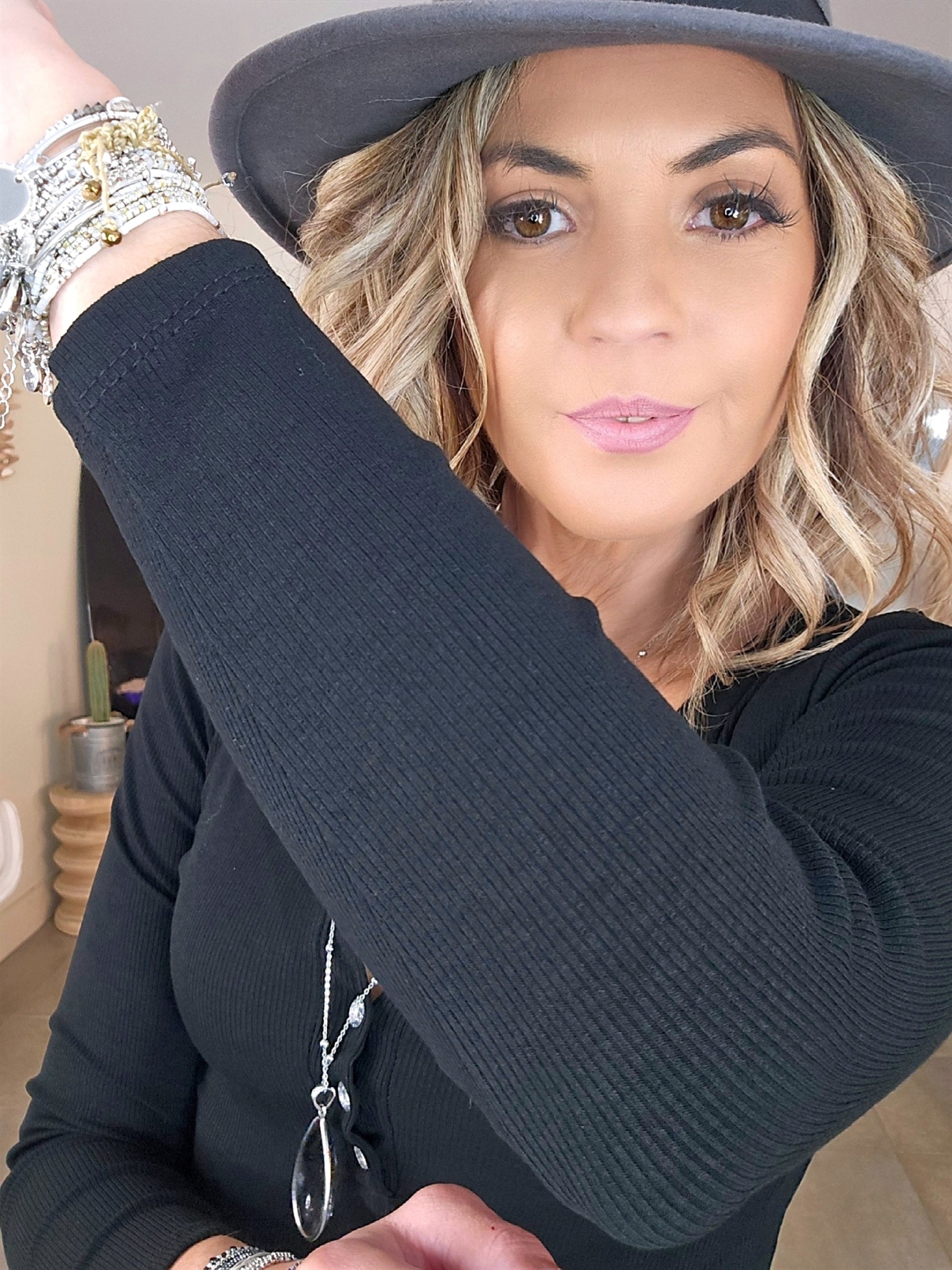 T-shirt côtelé noir - 𝐌𝐚𝐫𝐢𝐧𝐚𝟒𝟒𝐟𝐚𝐦𝐢𝐥𝐲