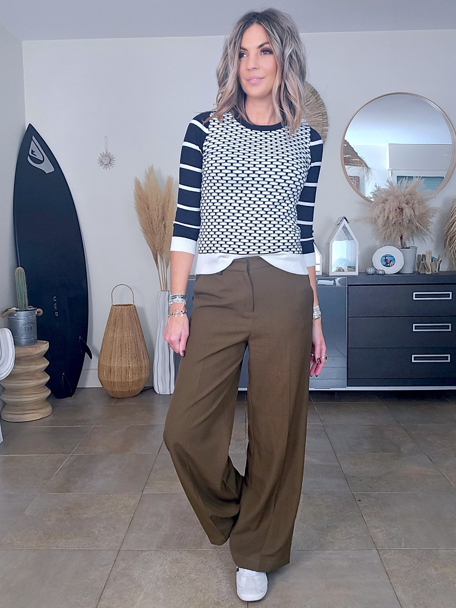Pull noir et blanc imprimé géométrique - 𝐌𝐚𝐫𝐢𝐧𝐚𝟒𝟒𝐟𝐚𝐦𝐢𝐥𝐲