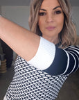 Pull noir et blanc imprimé géométrique - 𝐌𝐚𝐫𝐢𝐧𝐚𝟒𝟒𝐟𝐚𝐦𝐢𝐥𝐲
