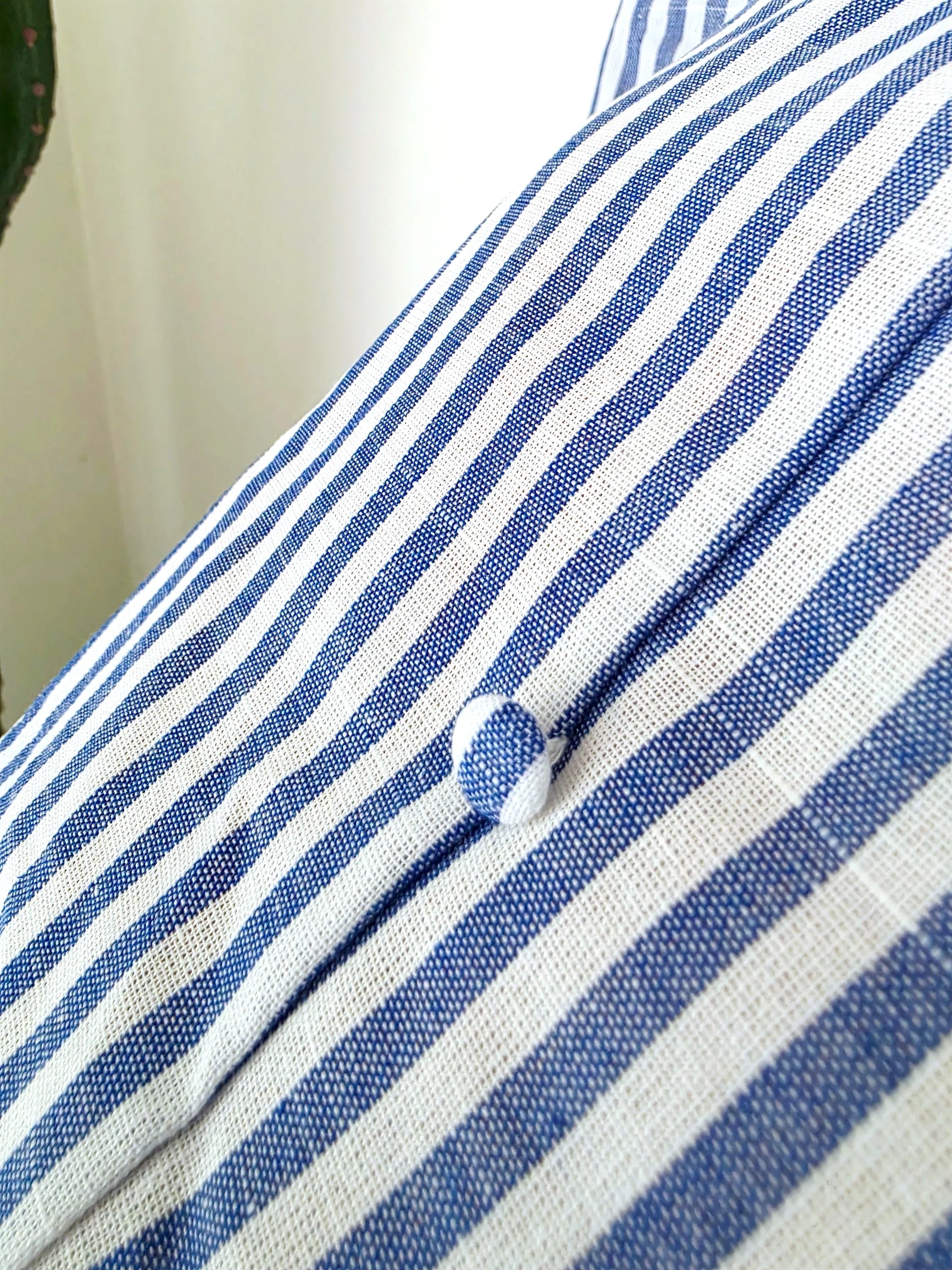 Débardeur à rayures bleues - 𝐌𝐚𝐫𝐢𝐧𝐚𝟒𝟒𝐟𝐚𝐦𝐢𝐥𝐲