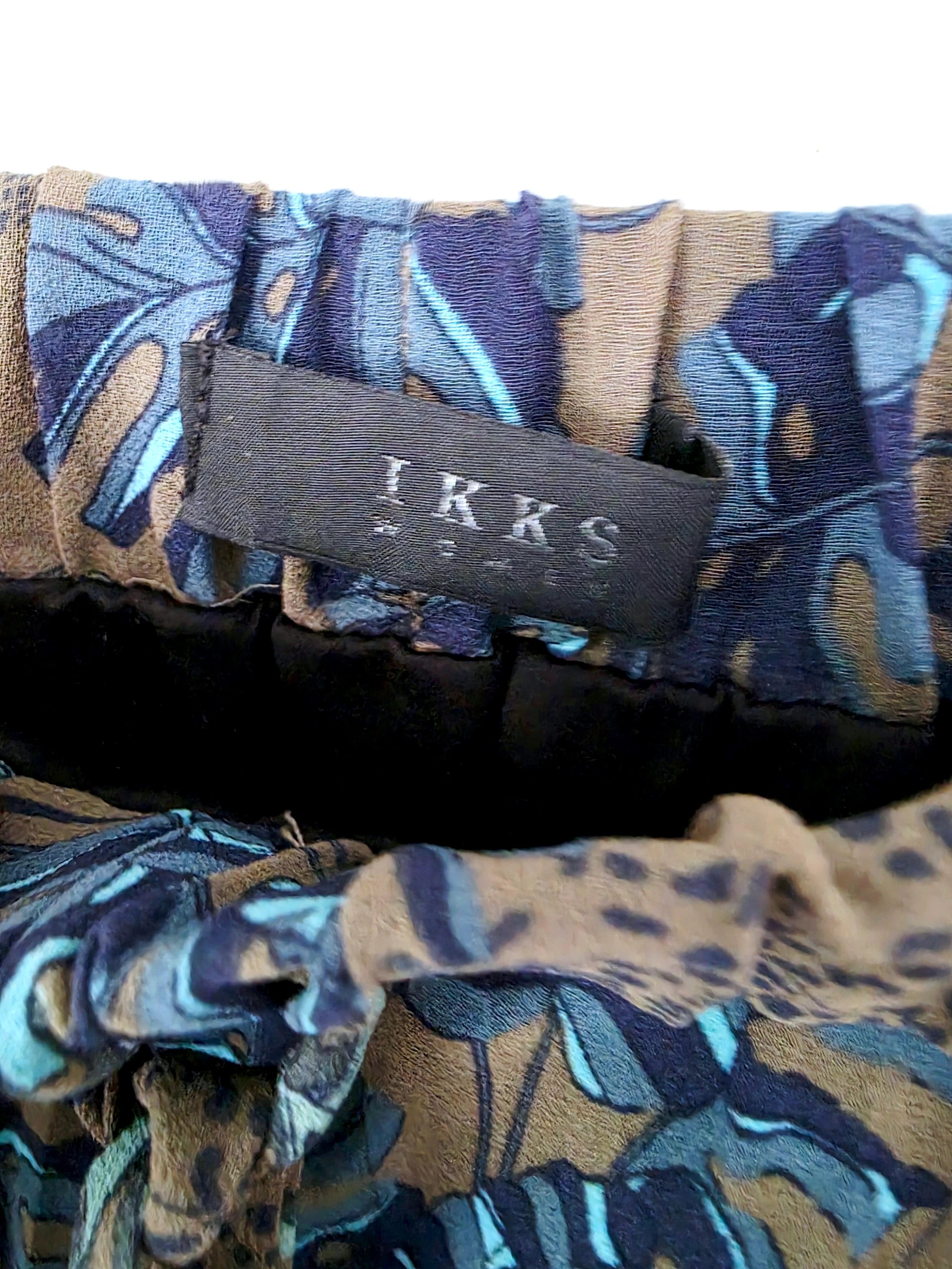 Jupe asymétrique kaki à imprimé - 𝐌𝐚𝐫𝐢𝐧𝐚𝟒𝟒𝐟𝐚𝐦𝐢𝐥𝐲