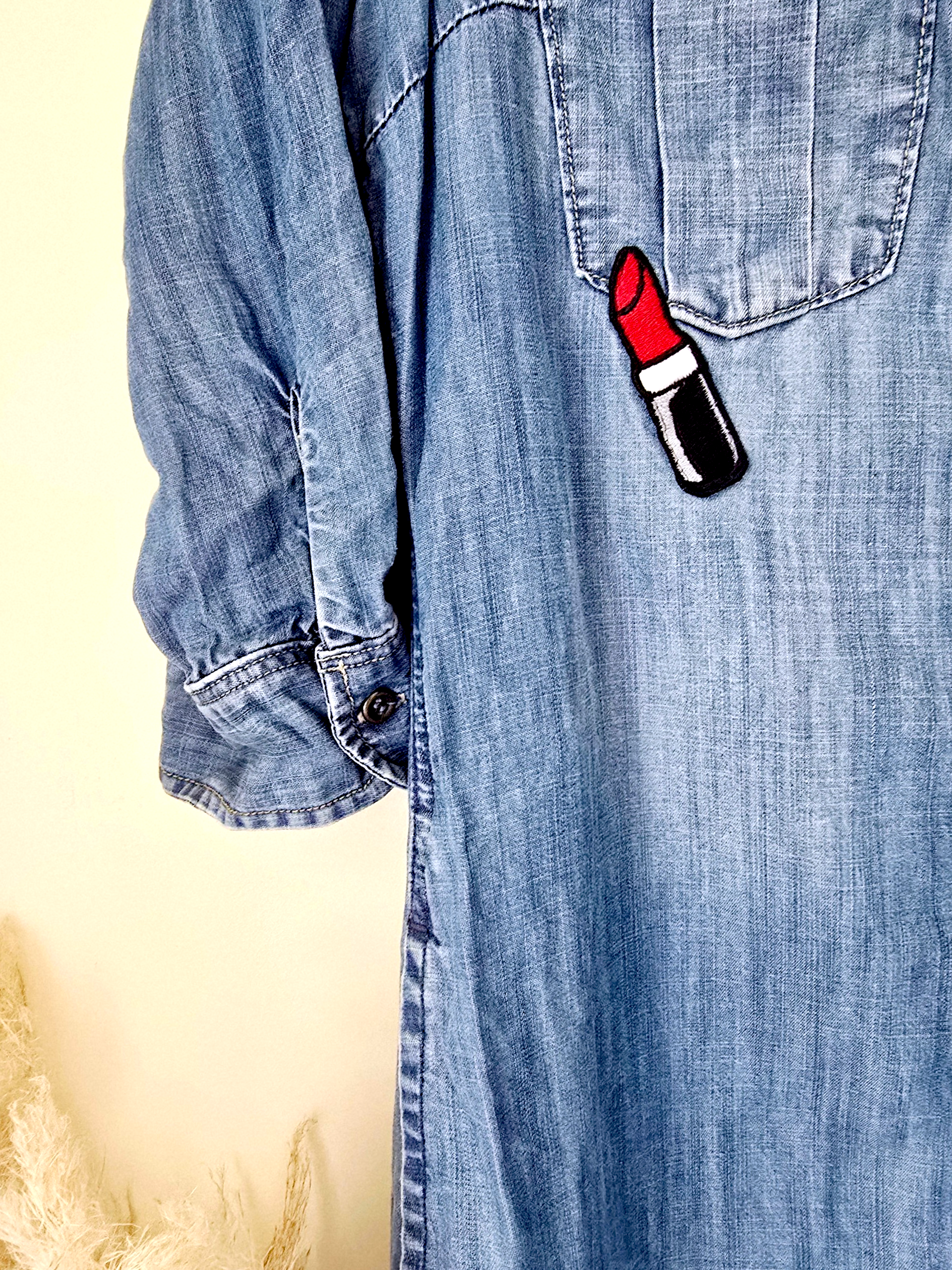Robe chemise bleue à écussons - 𝐌𝐚𝐫𝐢𝐧𝐚𝟒𝟒𝐟𝐚𝐦𝐢𝐥𝐲