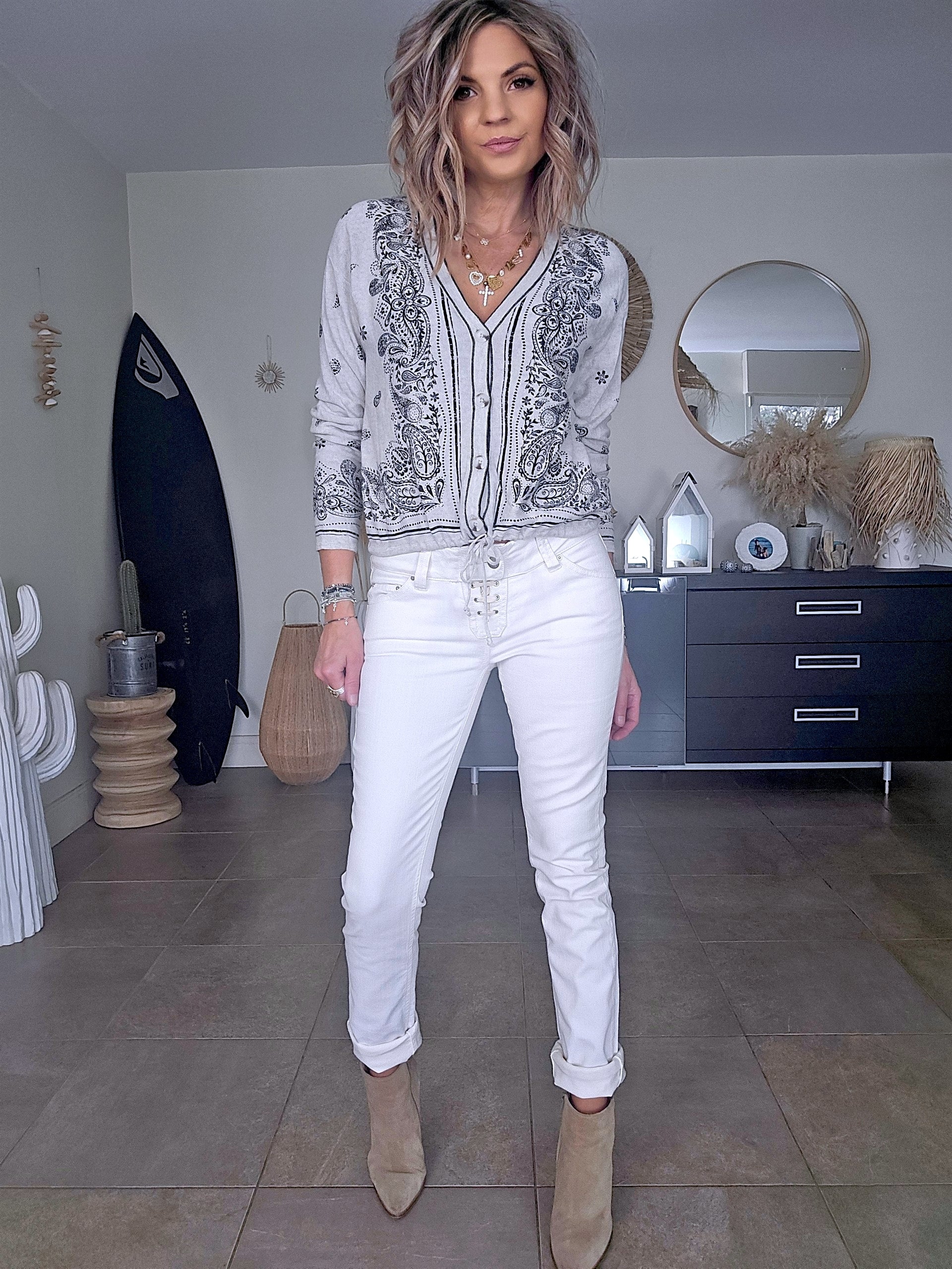Jean regular blanc - 𝐌𝐚𝐫𝐢𝐧𝐚𝟒𝟒𝐟𝐚𝐦𝐢𝐥𝐲