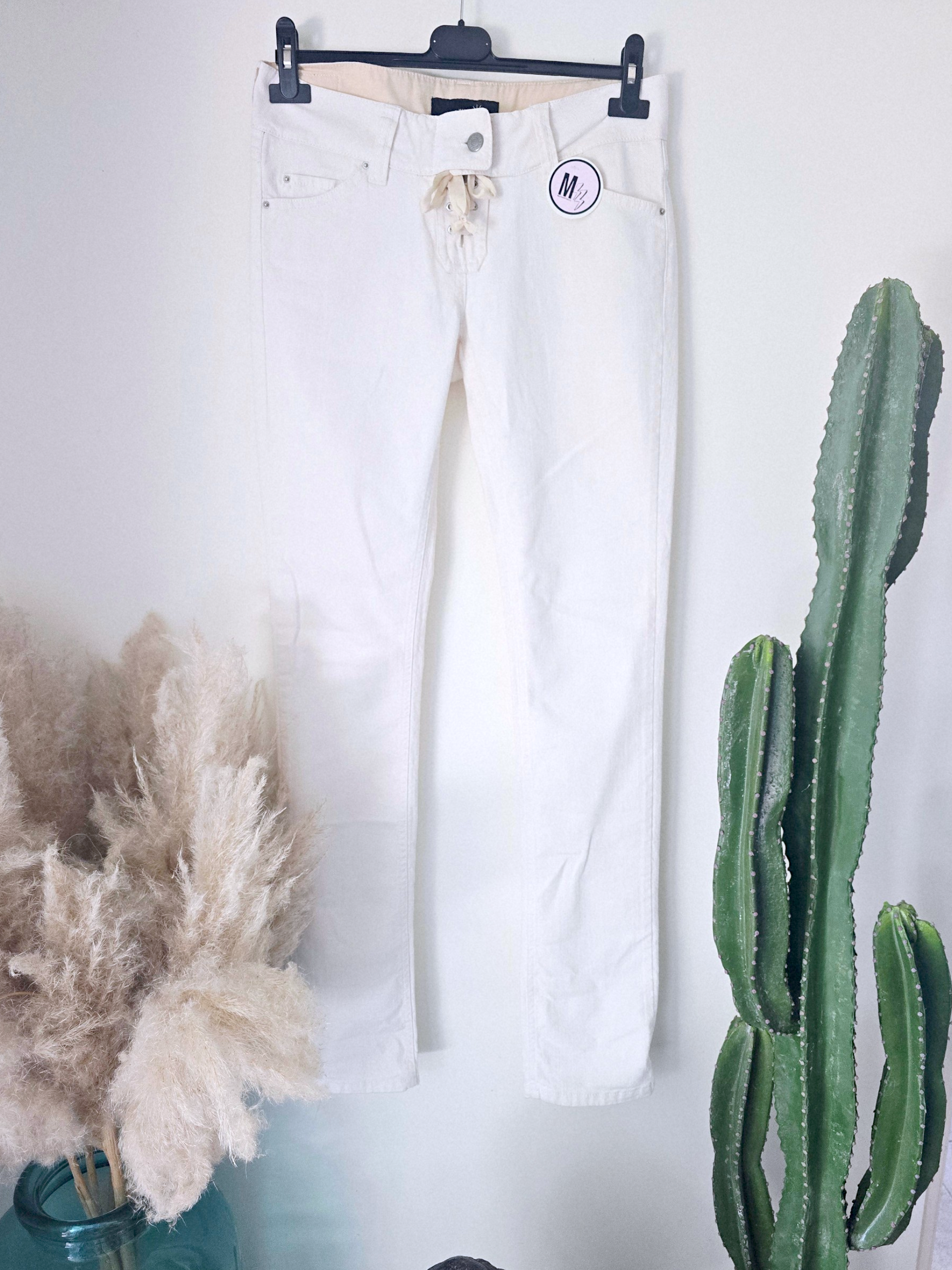 Jean regular blanc - 𝐌𝐚𝐫𝐢𝐧𝐚𝟒𝟒𝐟𝐚𝐦𝐢𝐥𝐲