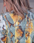 Veste cintrée à imprimé python vert et jaune, munie de strass - 𝐌𝐚𝐫𝐢𝐧𝐚𝟒𝟒𝐟𝐚𝐦𝐢𝐥𝐲