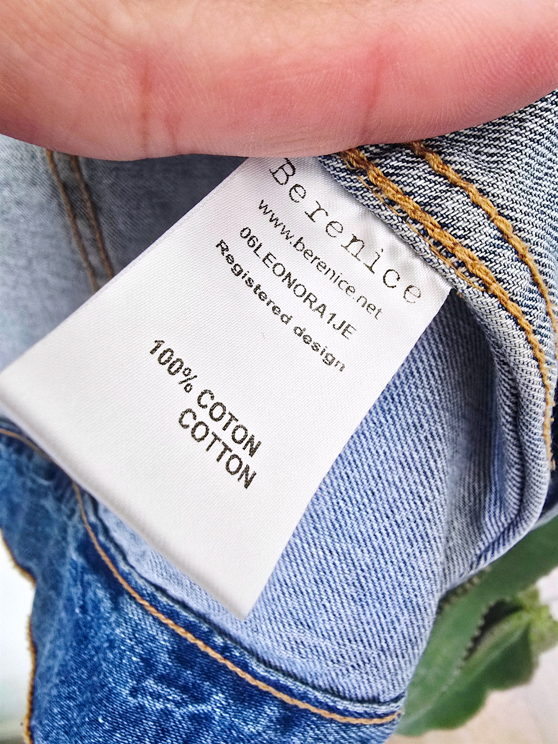 Veste brodée en jean bleu - 𝐌𝐚𝐫𝐢𝐧𝐚𝟒𝟒𝐟𝐚𝐦𝐢𝐥𝐲