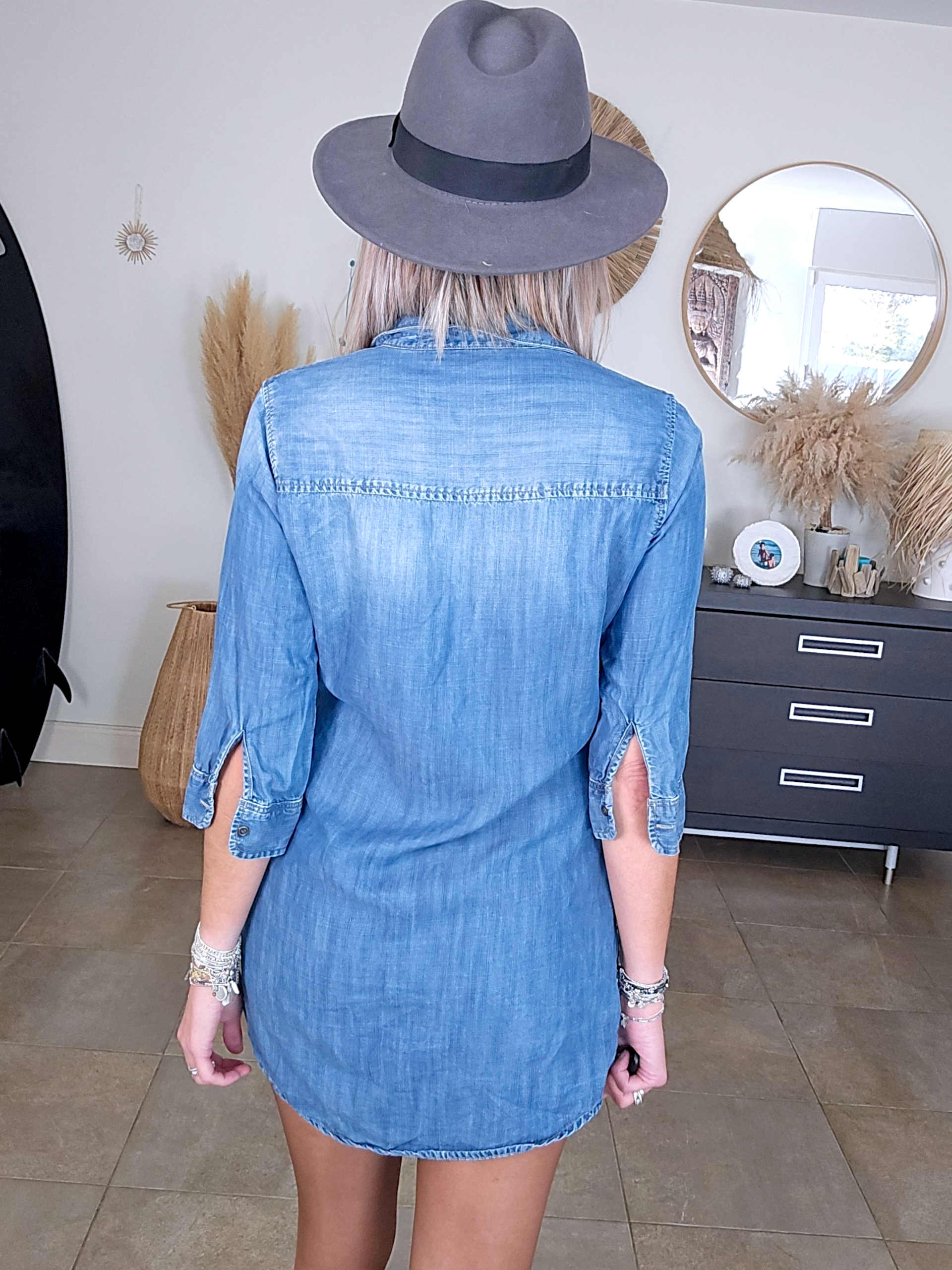 Robe chemise bleue à écussons - 𝐌𝐚𝐫𝐢𝐧𝐚𝟒𝟒𝐟𝐚𝐦𝐢𝐥𝐲