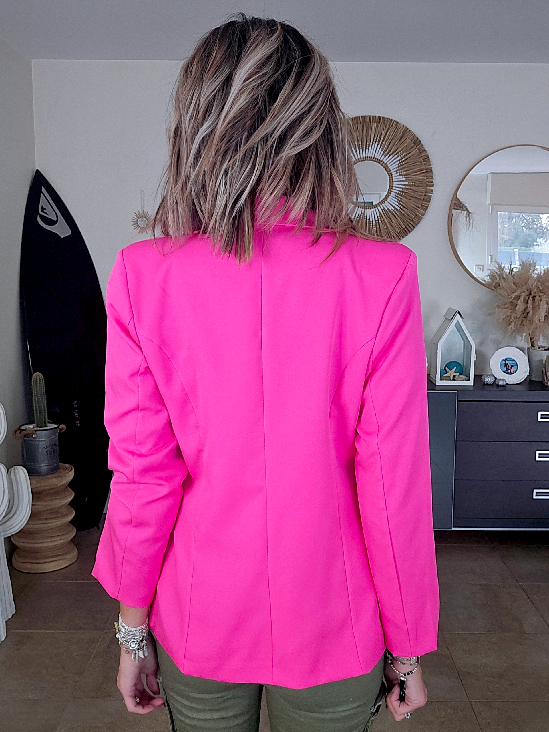 Veste cintrée rose fluo - 𝐌𝐚𝐫𝐢𝐧𝐚𝟒𝟒𝐟𝐚𝐦𝐢𝐥𝐲