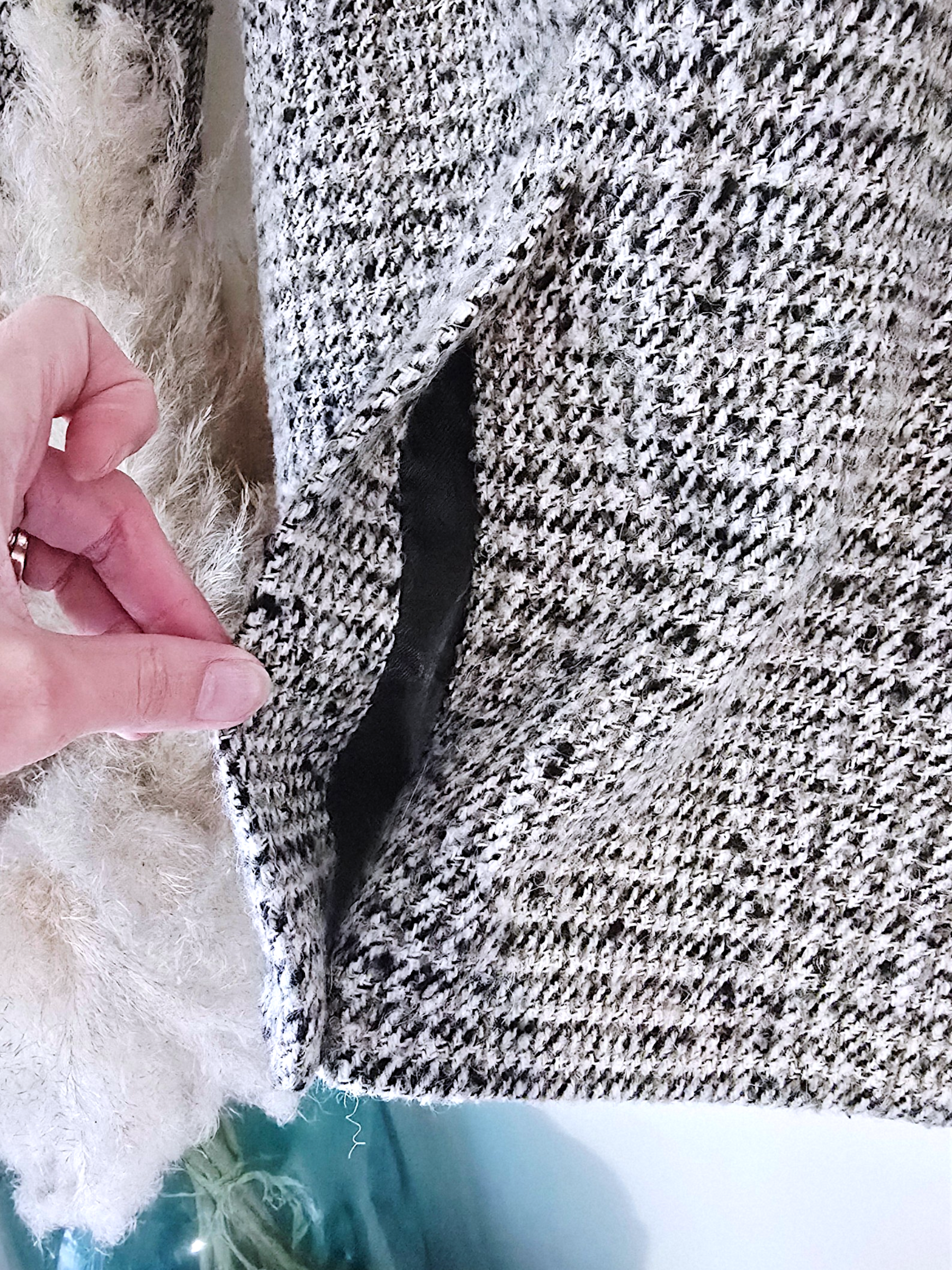 Manteau tweed beige et marron-kaki - 𝐌𝐚𝐫𝐢𝐧𝐚𝟒𝟒𝐟𝐚𝐦𝐢𝐥𝐲