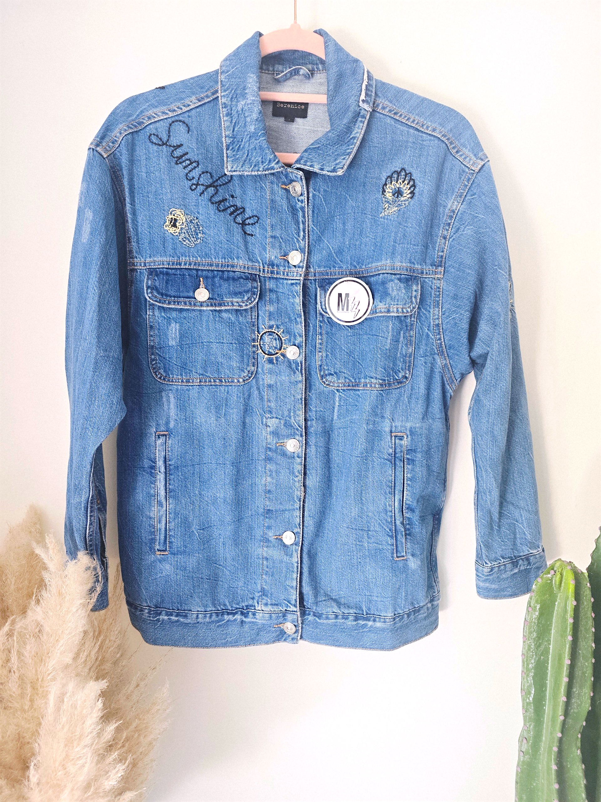 Veste brodée en jean bleu - 𝐌𝐚𝐫𝐢𝐧𝐚𝟒𝟒𝐟𝐚𝐦𝐢𝐥𝐲