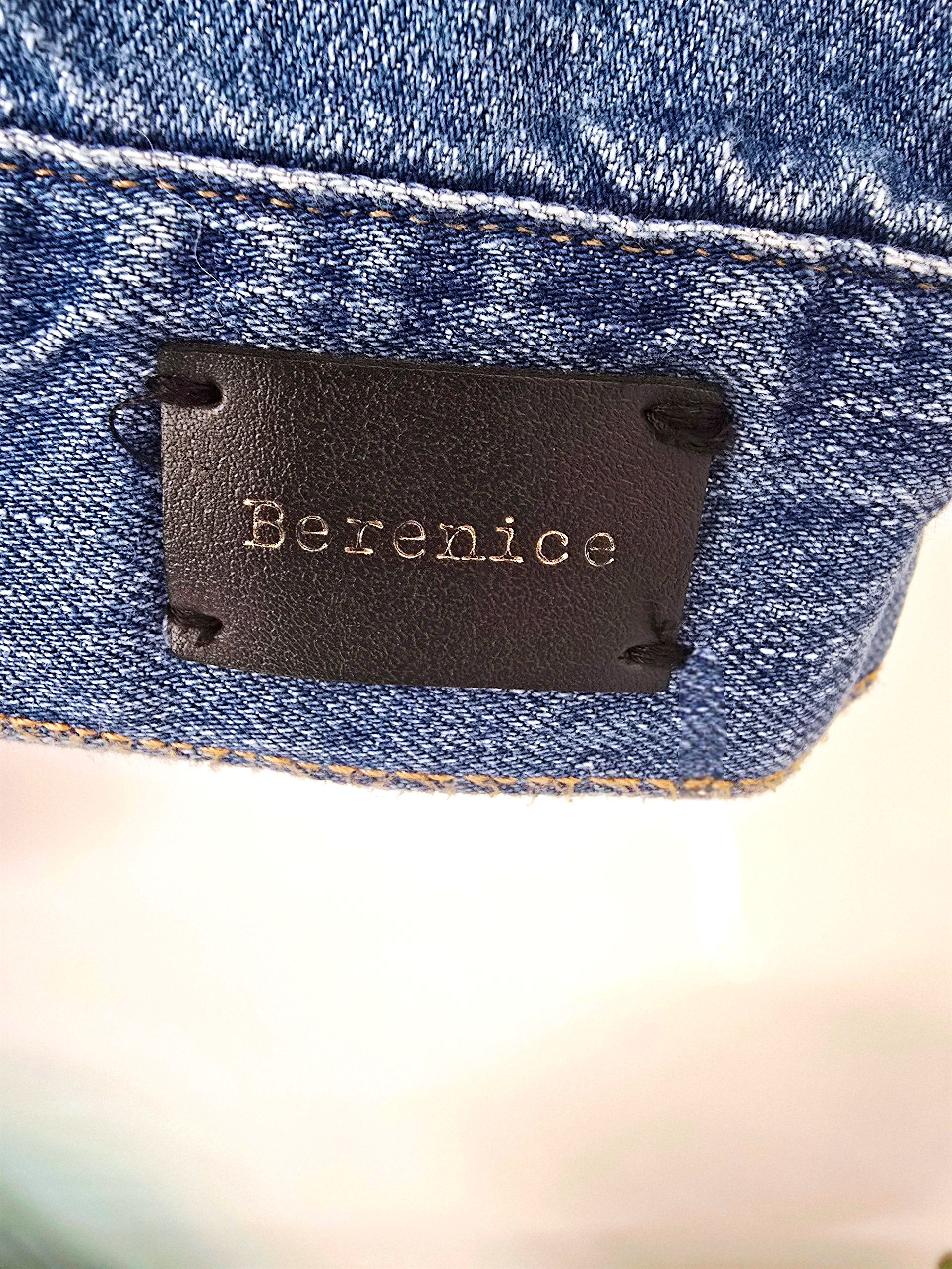 Veste brodée en jean bleu - 𝐌𝐚𝐫𝐢𝐧𝐚𝟒𝟒𝐟𝐚𝐦𝐢𝐥𝐲