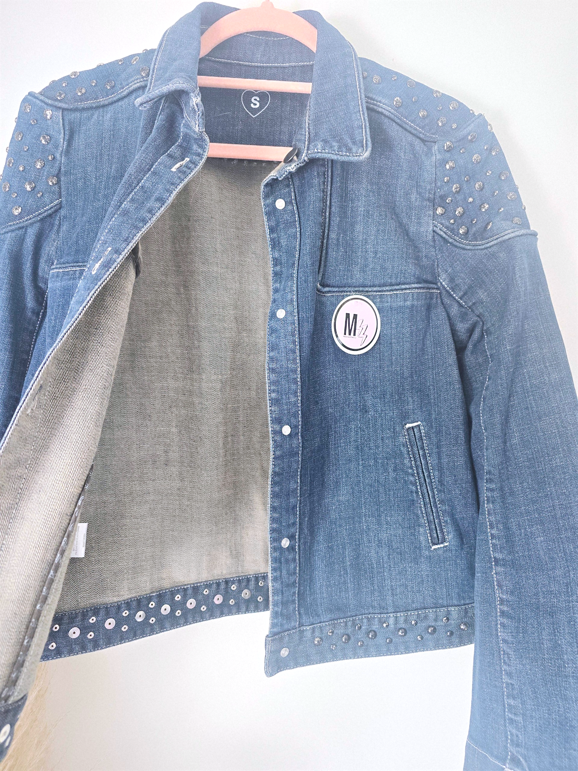 Veste originale en jean bleu brut - 𝐌𝐚𝐫𝐢𝐧𝐚𝟒𝟒𝐟𝐚𝐦𝐢𝐥𝐲