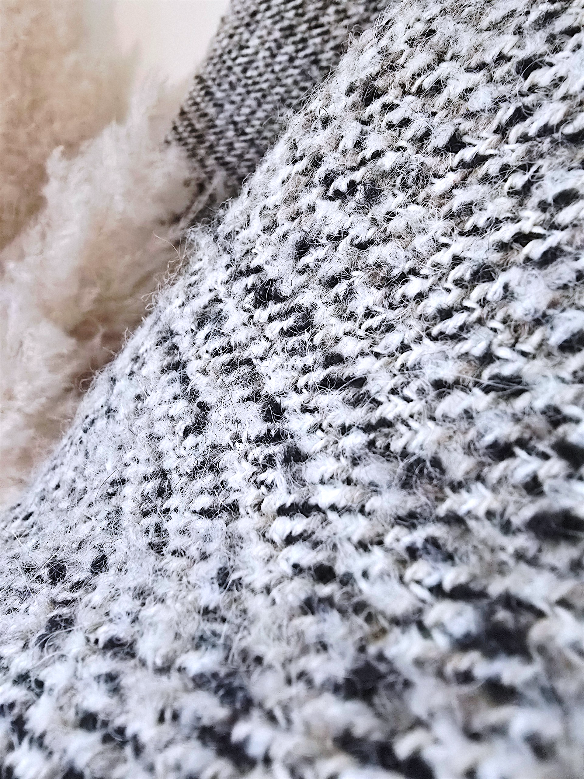 Manteau tweed beige et marron-kaki - 𝐌𝐚𝐫𝐢𝐧𝐚𝟒𝟒𝐟𝐚𝐦𝐢𝐥𝐲