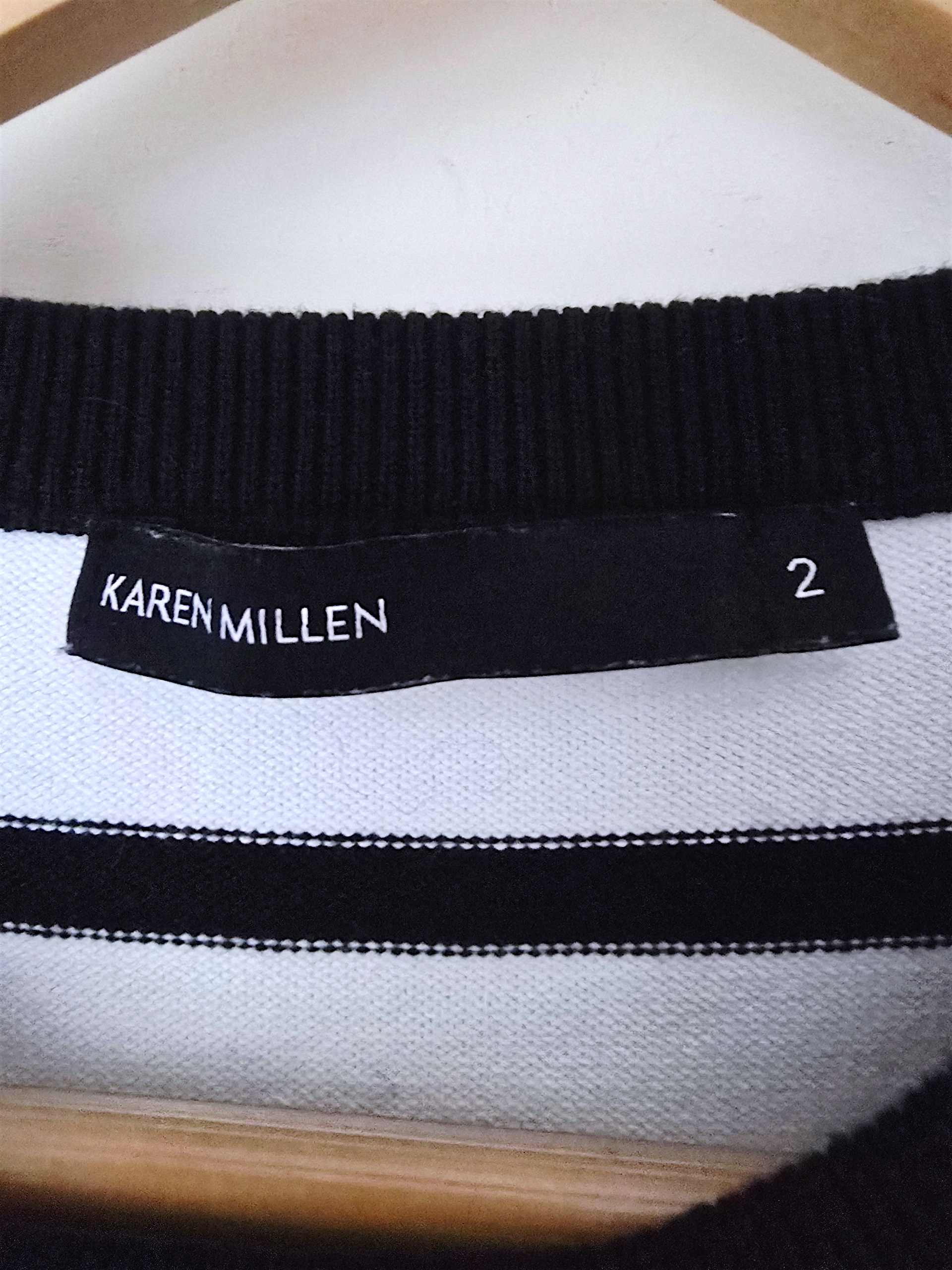 Pull noir et blanc imprimé géométrique - 𝐌𝐚𝐫𝐢𝐧𝐚𝟒𝟒𝐟𝐚𝐦𝐢𝐥𝐲