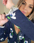 Cardigan bleu marine délavé à imprimé vert fluo - 𝐌𝐚𝐫𝐢𝐧𝐚𝟒𝟒𝐟𝐚𝐦𝐢𝐥𝐲