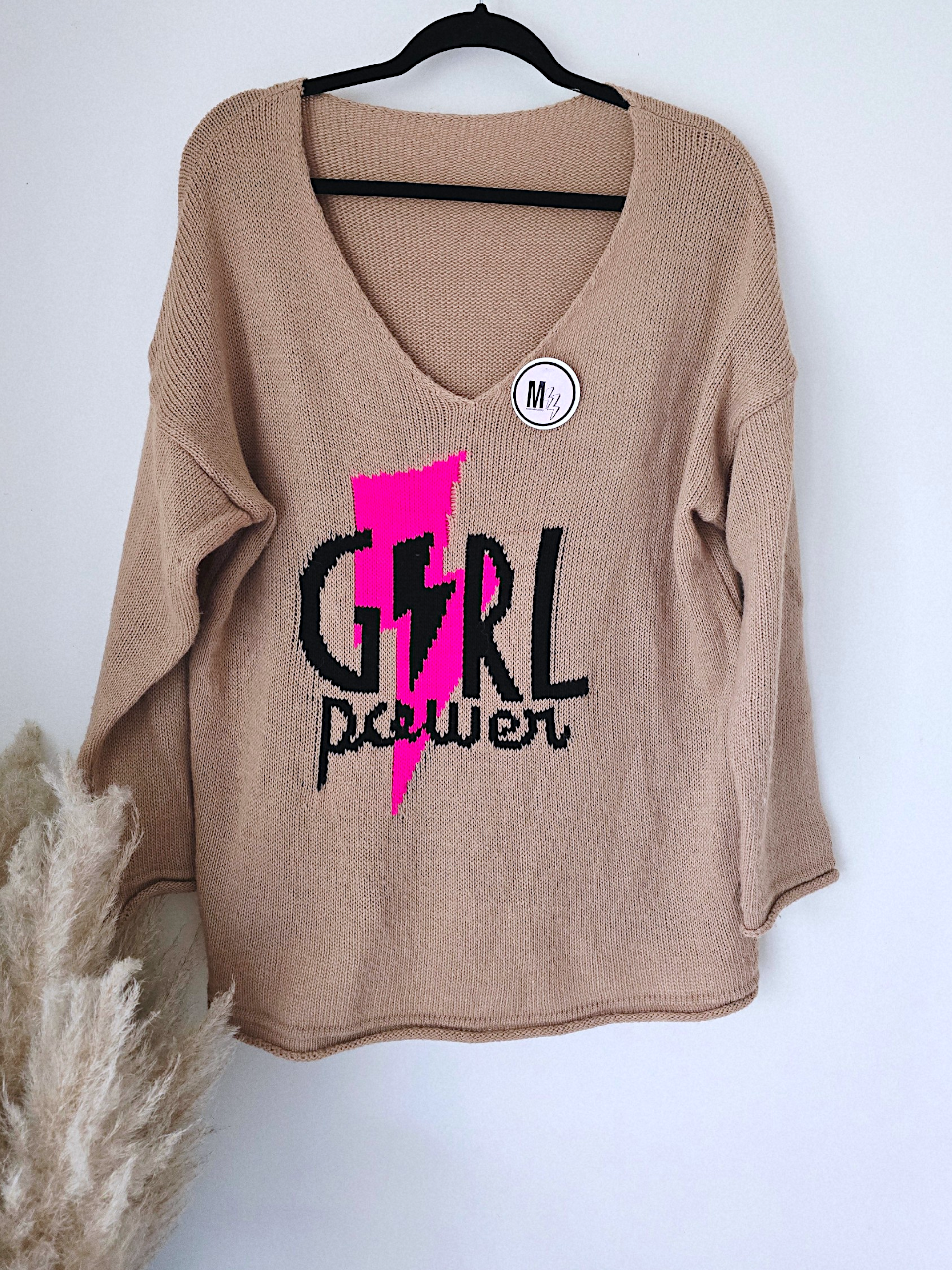 Pull tunique beige girl power - 𝐌𝐚𝐫𝐢𝐧𝐚𝟒𝟒𝐟𝐚𝐦𝐢𝐥𝐲