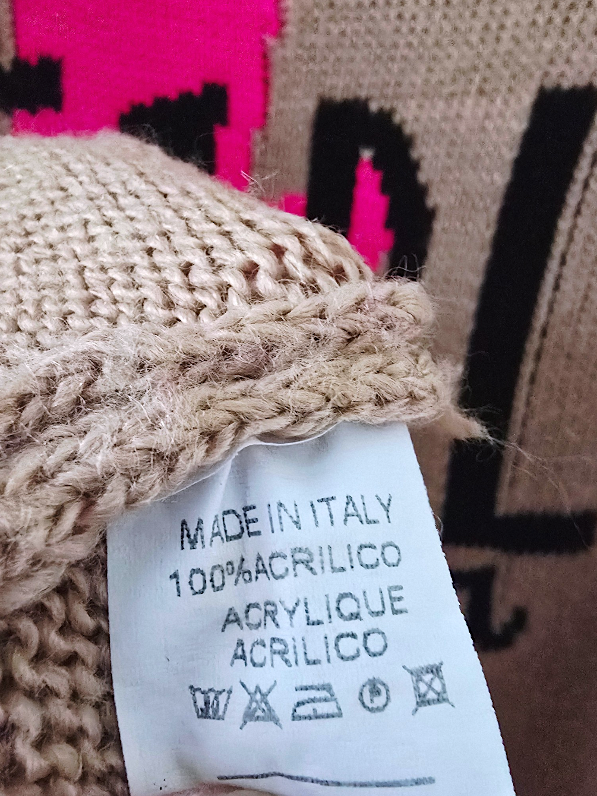 Pull tunique beige girl power - 𝐌𝐚𝐫𝐢𝐧𝐚𝟒𝟒𝐟𝐚𝐦𝐢𝐥𝐲