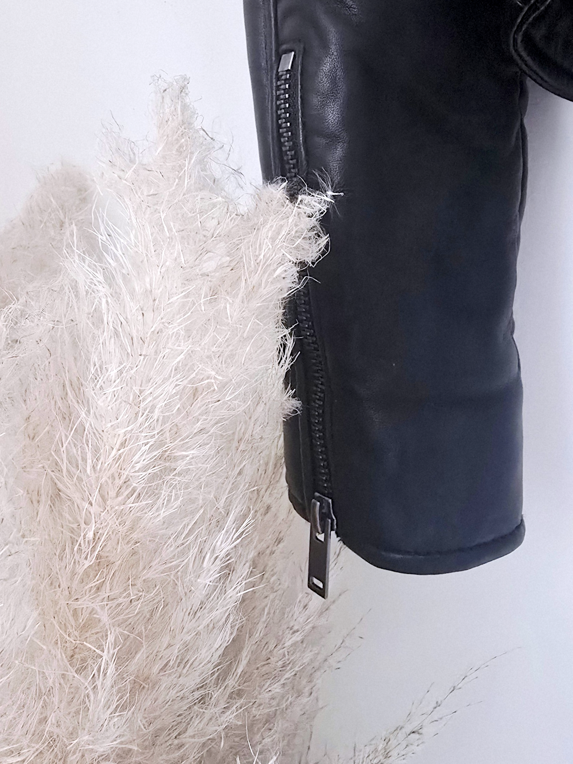 Perfecto noir matelassé 100% cuir - 𝐌𝐚𝐫𝐢𝐧𝐚𝟒𝟒𝐟𝐚𝐦𝐢𝐥𝐲