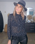 Chemise noire à imprimé éclairs et pois blancs - 𝐌𝐚𝐫𝐢𝐧𝐚𝟒𝟒𝐟𝐚𝐦𝐢𝐥𝐲
