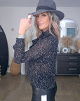 Chemise noire à imprimé éclairs et pois blancs - 𝐌𝐚𝐫𝐢𝐧𝐚𝟒𝟒𝐟𝐚𝐦𝐢𝐥𝐲