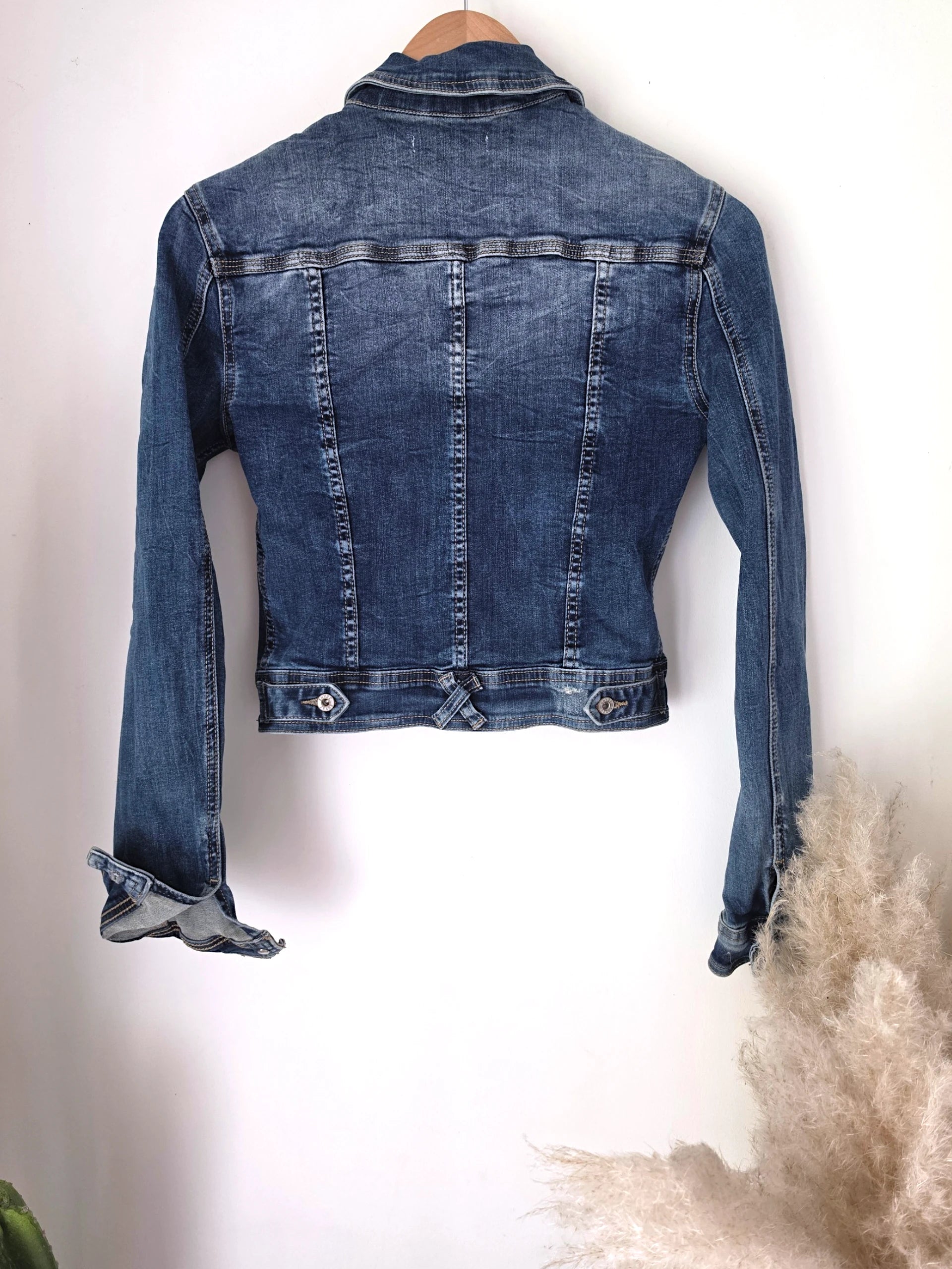 Veste en jean - 𝐌𝐚𝐫𝐢𝐧𝐚𝟒𝟒𝐟𝐚𝐦𝐢𝐥𝐲