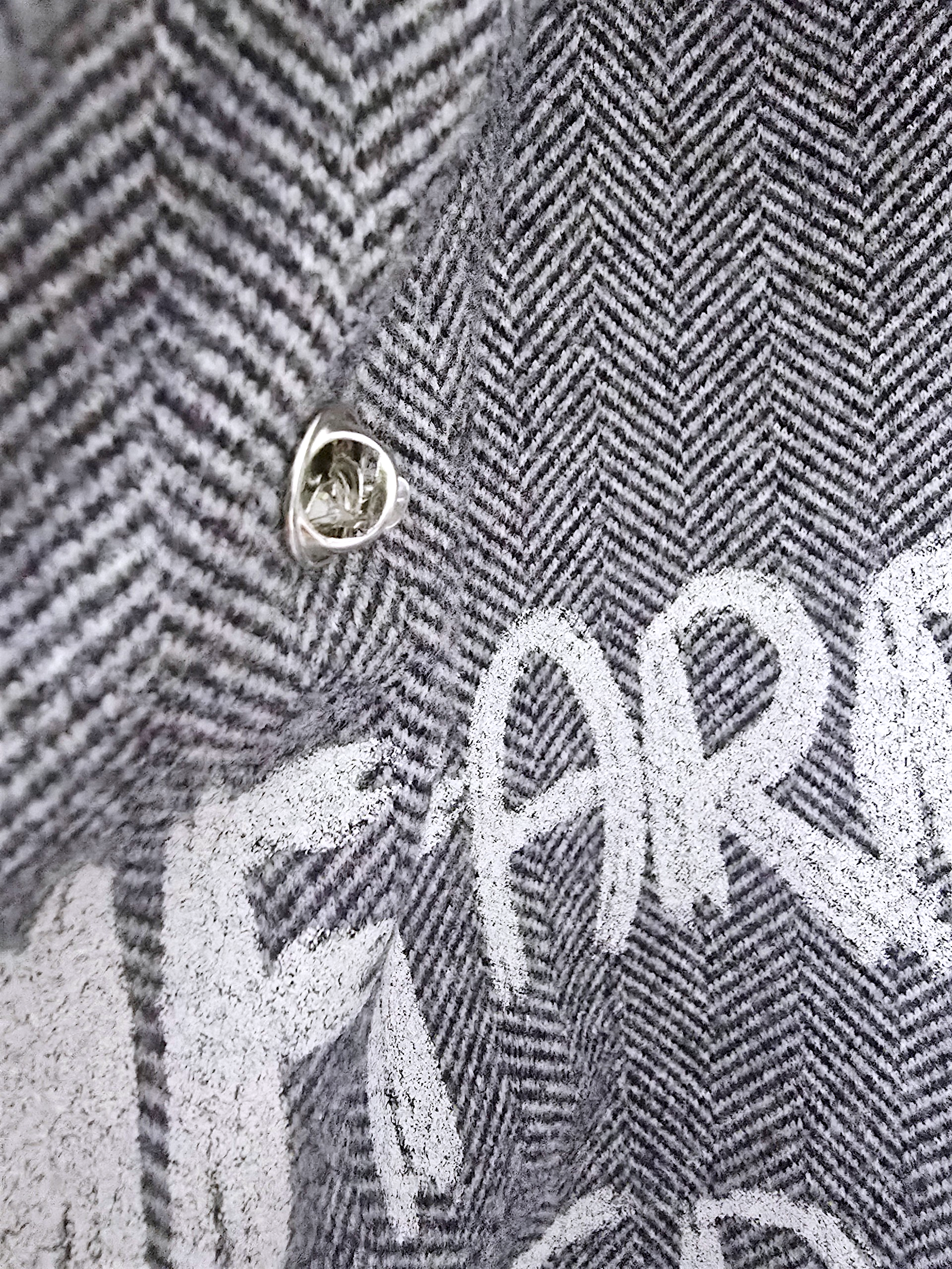 Veste à chevrons &amp; tags + pin's skull rose - 𝐌𝐚𝐫𝐢𝐧𝐚𝟒𝟒𝐟𝐚𝐦𝐢𝐥𝐲
