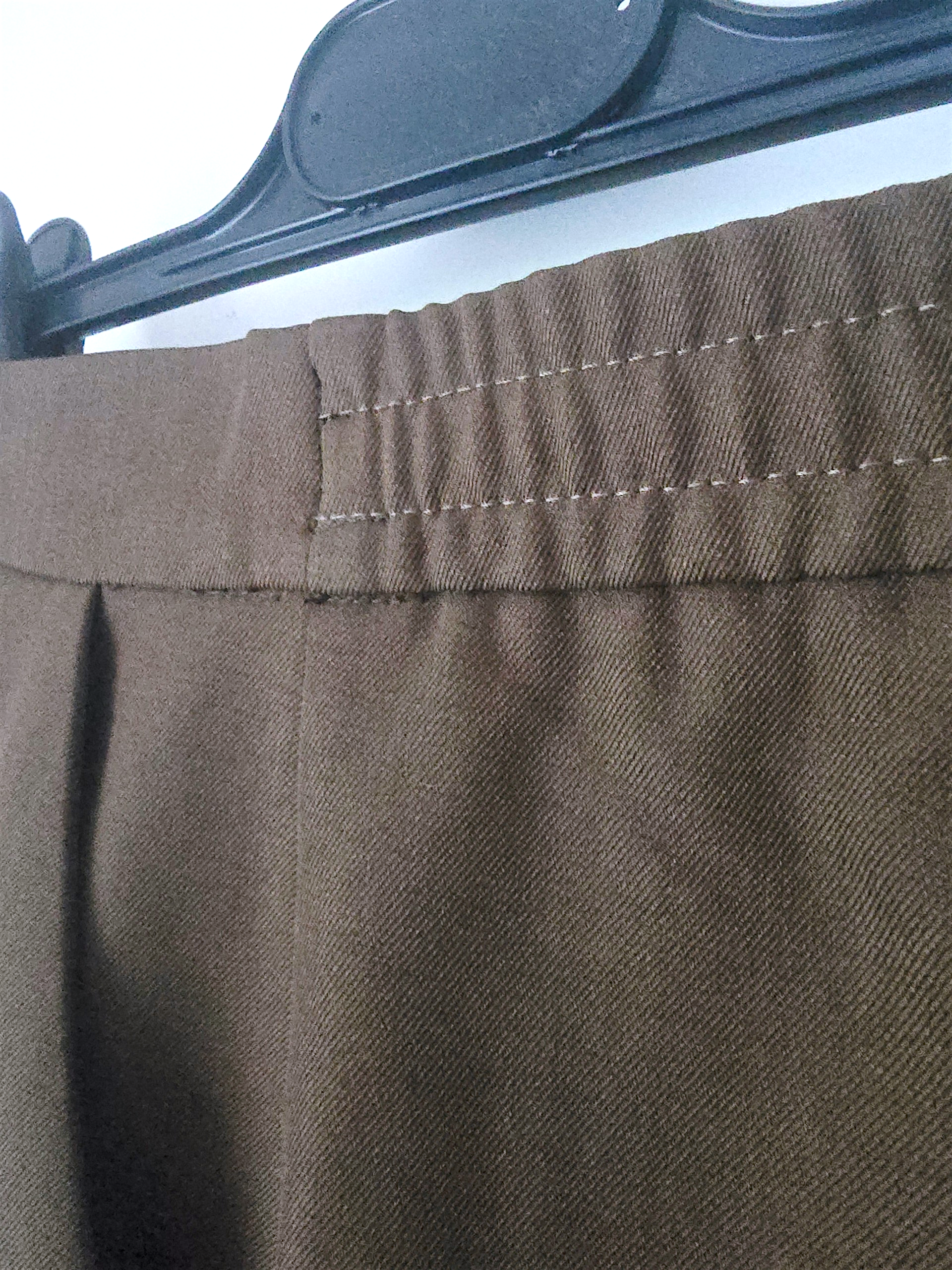 Pantalon chic palazzo kaki / marron - 𝐌𝐚𝐫𝐢𝐧𝐚𝟒𝟒𝐟𝐚𝐦𝐢𝐥𝐲