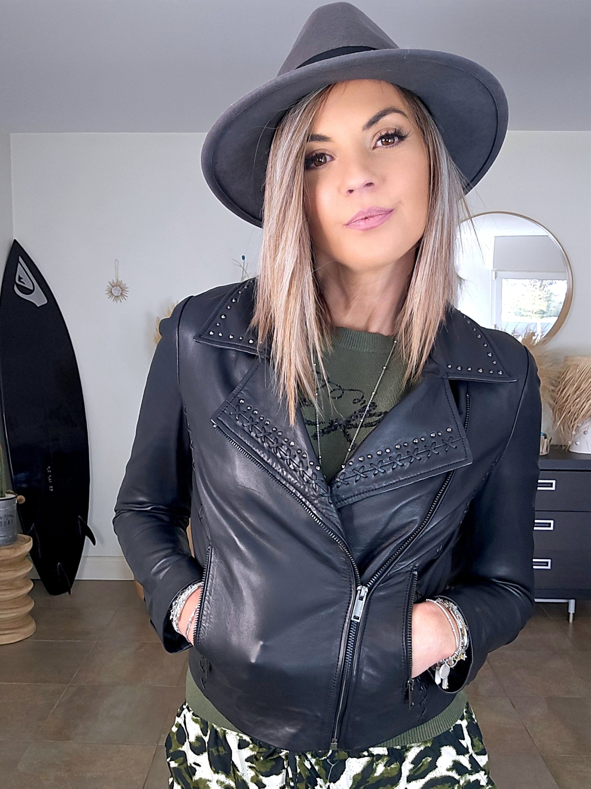 Perfecto noir 100% cuir - 𝐌𝐚𝐫𝐢𝐧𝐚𝟒𝟒𝐟𝐚𝐦𝐢𝐥𝐲