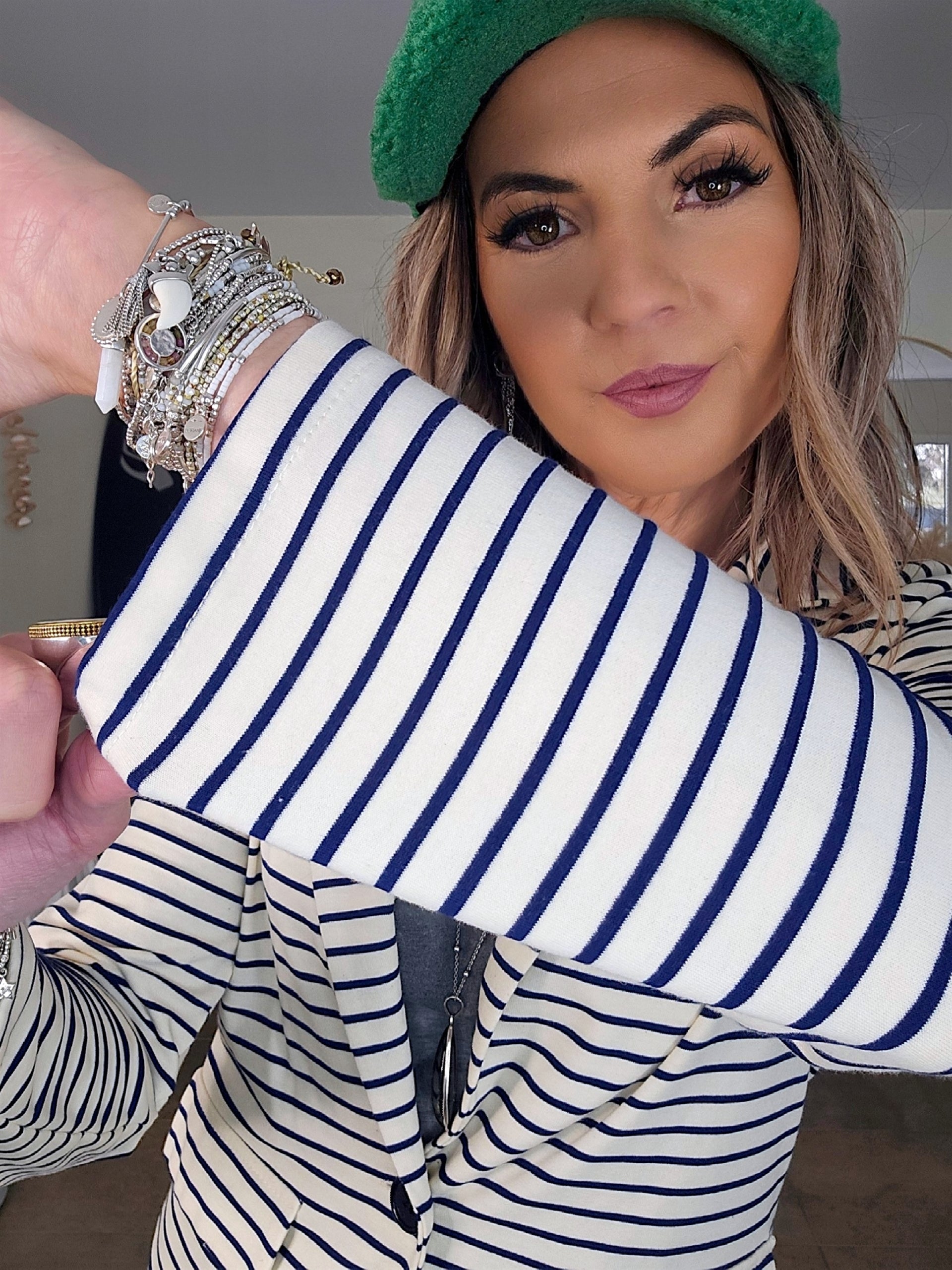Veste marinière à tigre à sequins - 𝐌𝐚𝐫𝐢𝐧𝐚𝟒𝟒𝐟𝐚𝐦𝐢𝐥𝐲