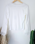 Pull blanc avec dentelle - 𝐌𝐚𝐫𝐢𝐧𝐚𝟒𝟒𝐟𝐚𝐦𝐢𝐥𝐲