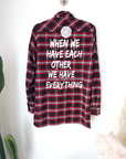 Chemise tunique à inscriptions au dos - 𝐌𝐚𝐫𝐢𝐧𝐚𝟒𝟒𝐟𝐚𝐦𝐢𝐥𝐲