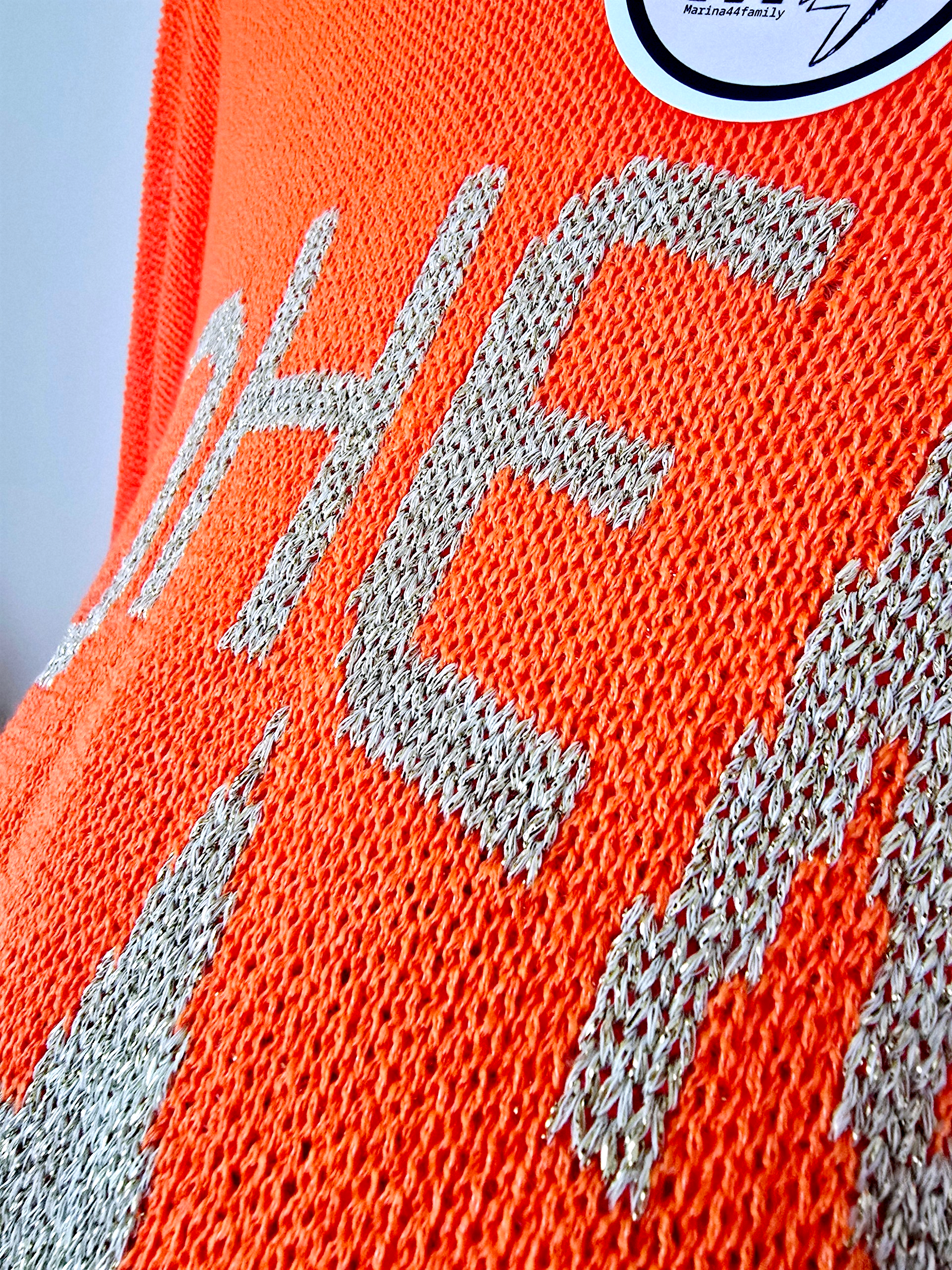 Pull orange fluo bohème - 𝐌𝐚𝐫𝐢𝐧𝐚𝟒𝟒𝐟𝐚𝐦𝐢𝐥𝐲