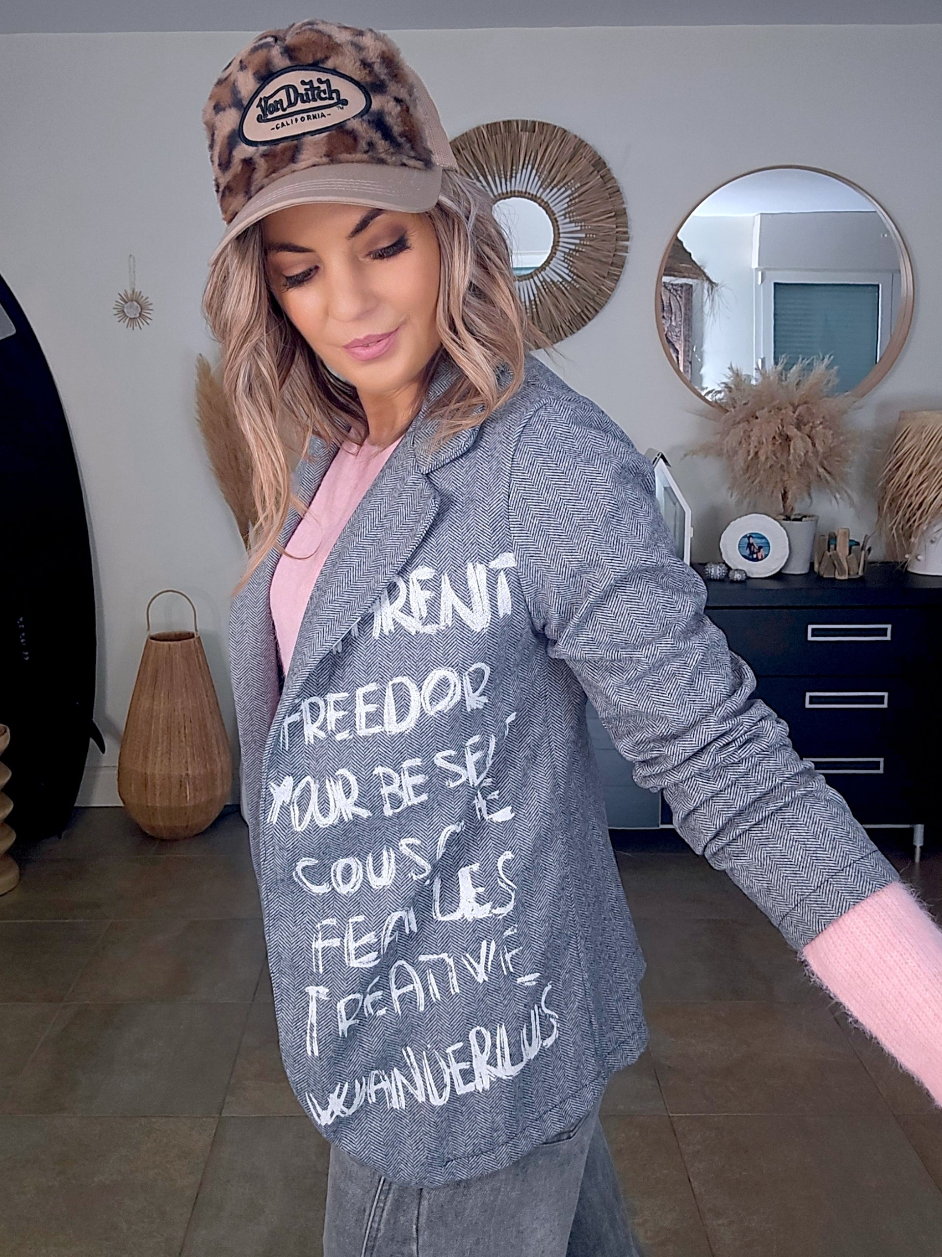 Veste à chevrons &amp; tags + pin's skull rose - 𝐌𝐚𝐫𝐢𝐧𝐚𝟒𝟒𝐟𝐚𝐦𝐢𝐥𝐲