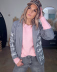 Veste à chevrons & tags + pin's skull rose - 𝐌𝐚𝐫𝐢𝐧𝐚𝟒𝟒𝐟𝐚𝐦𝐢𝐥𝐲